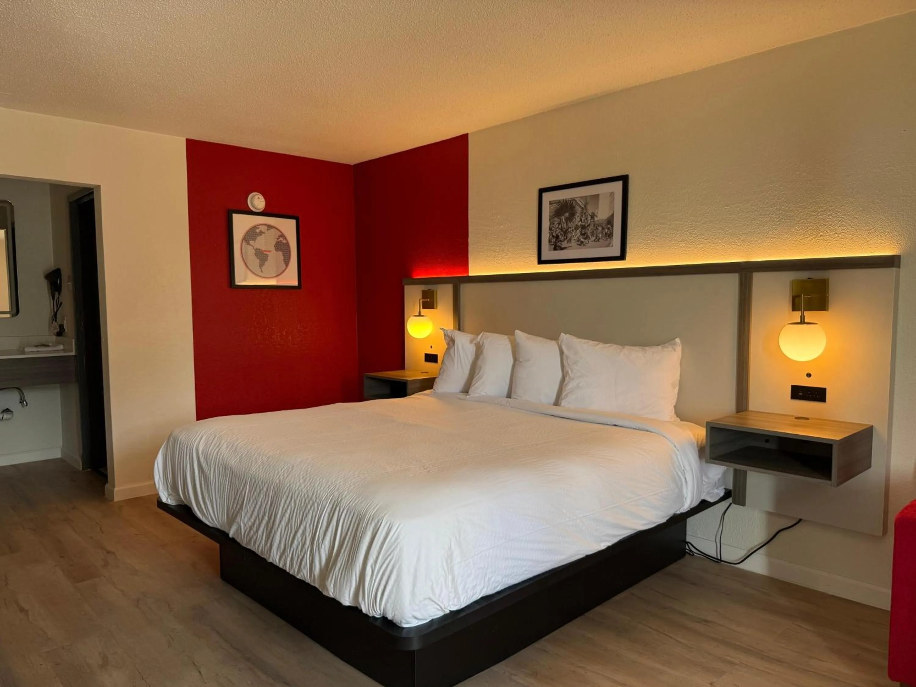 Bed in Travelodge by Wyndham Lumberton