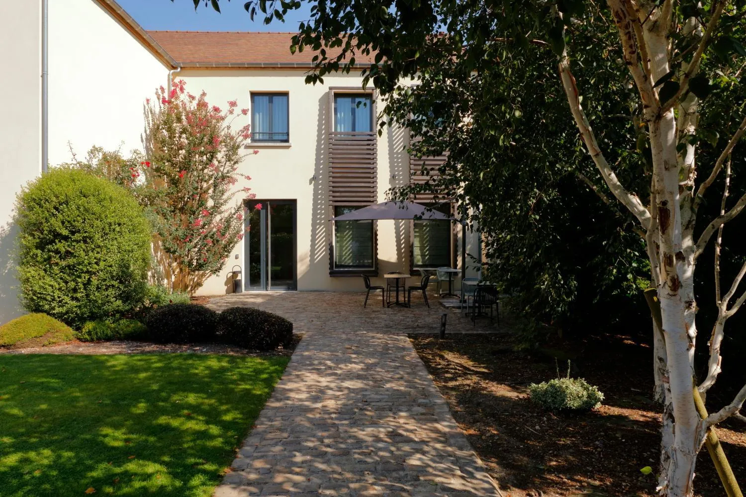 Spring in Hôtel Les Herbes Folles