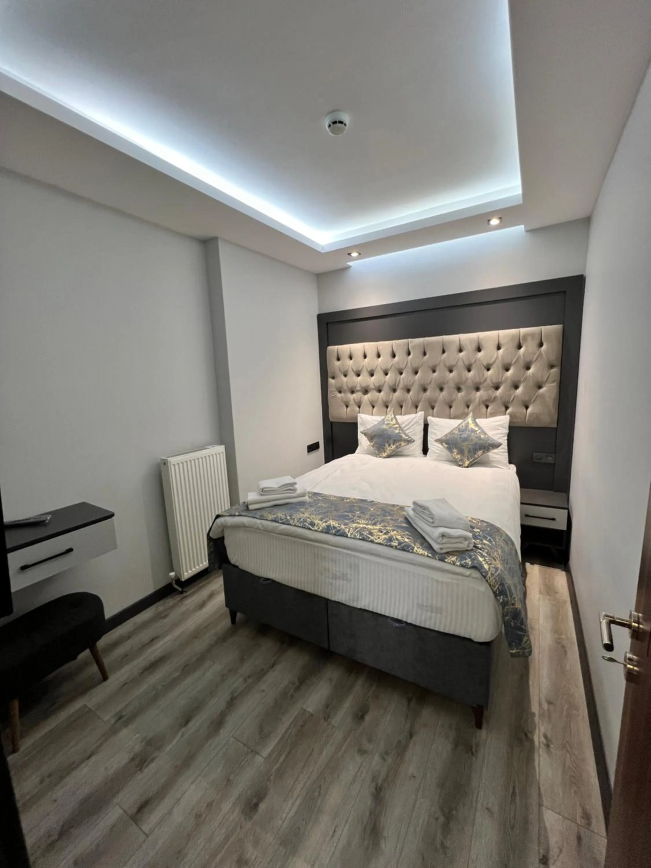 Bed in Golden Stoneluxe İstanbul Hotel