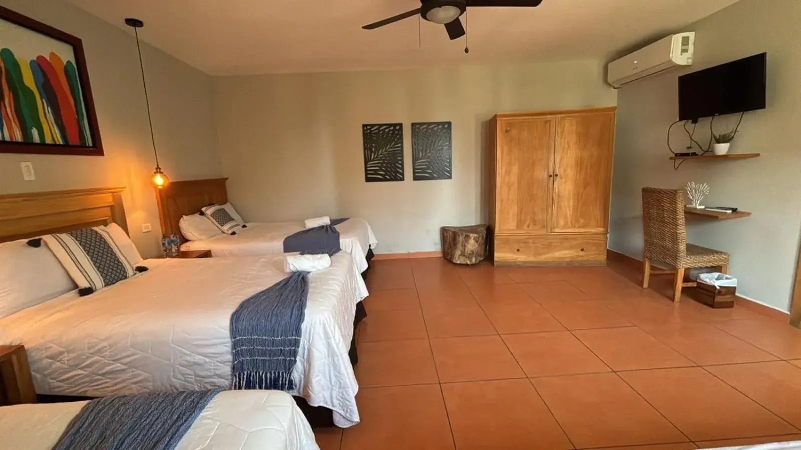 Suite in Hotel Los Mangos El Salvador Suite in Hotel Los Mangos El Salvador