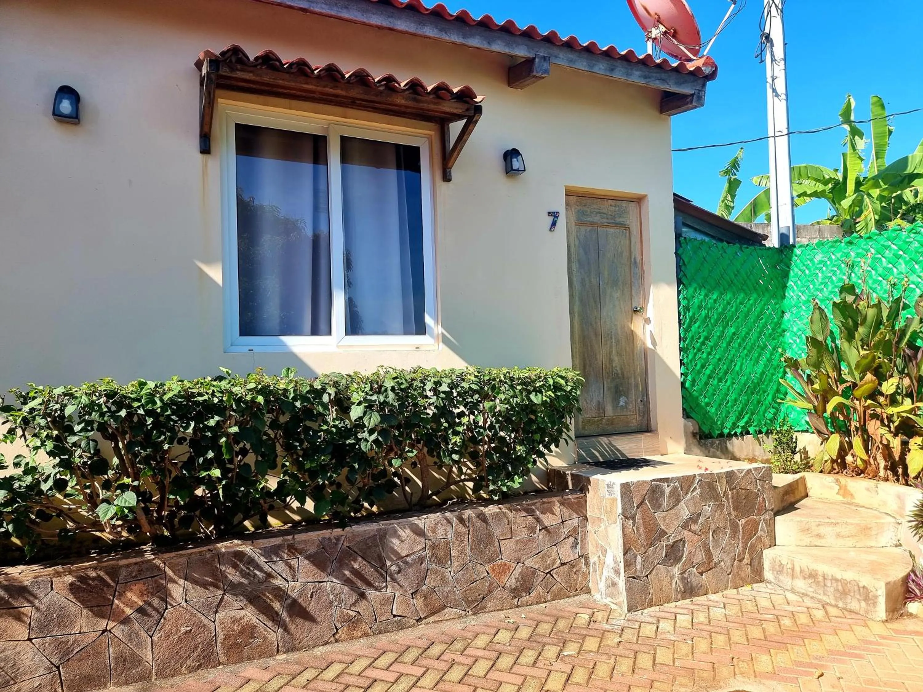 Property building in Hotel Los Mangos El Salvador