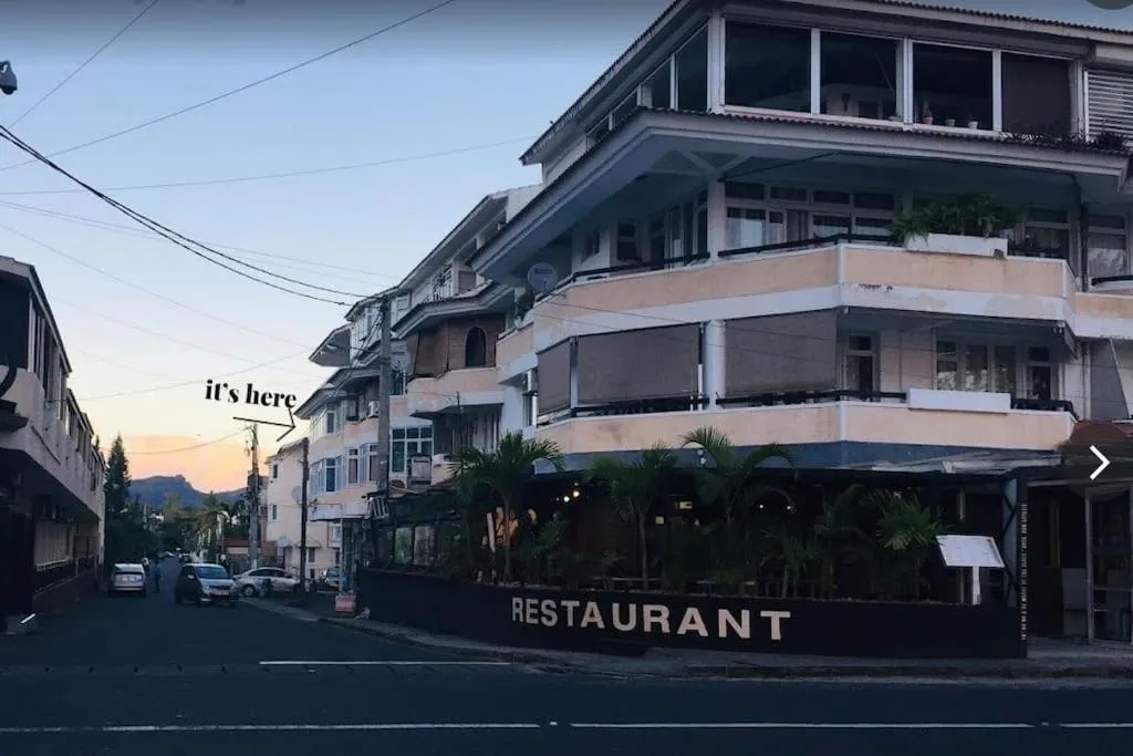 Property building in 3 Bedroom Beachside apartment - 30 Secs from beach