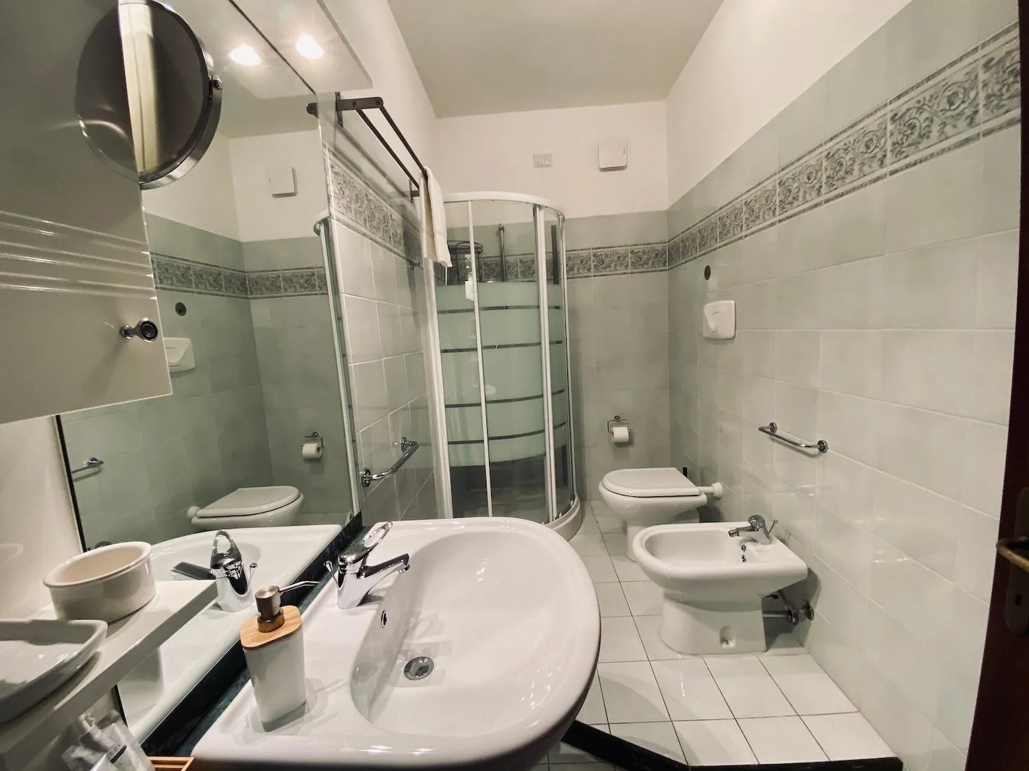 Bathroom in Quo Vadis