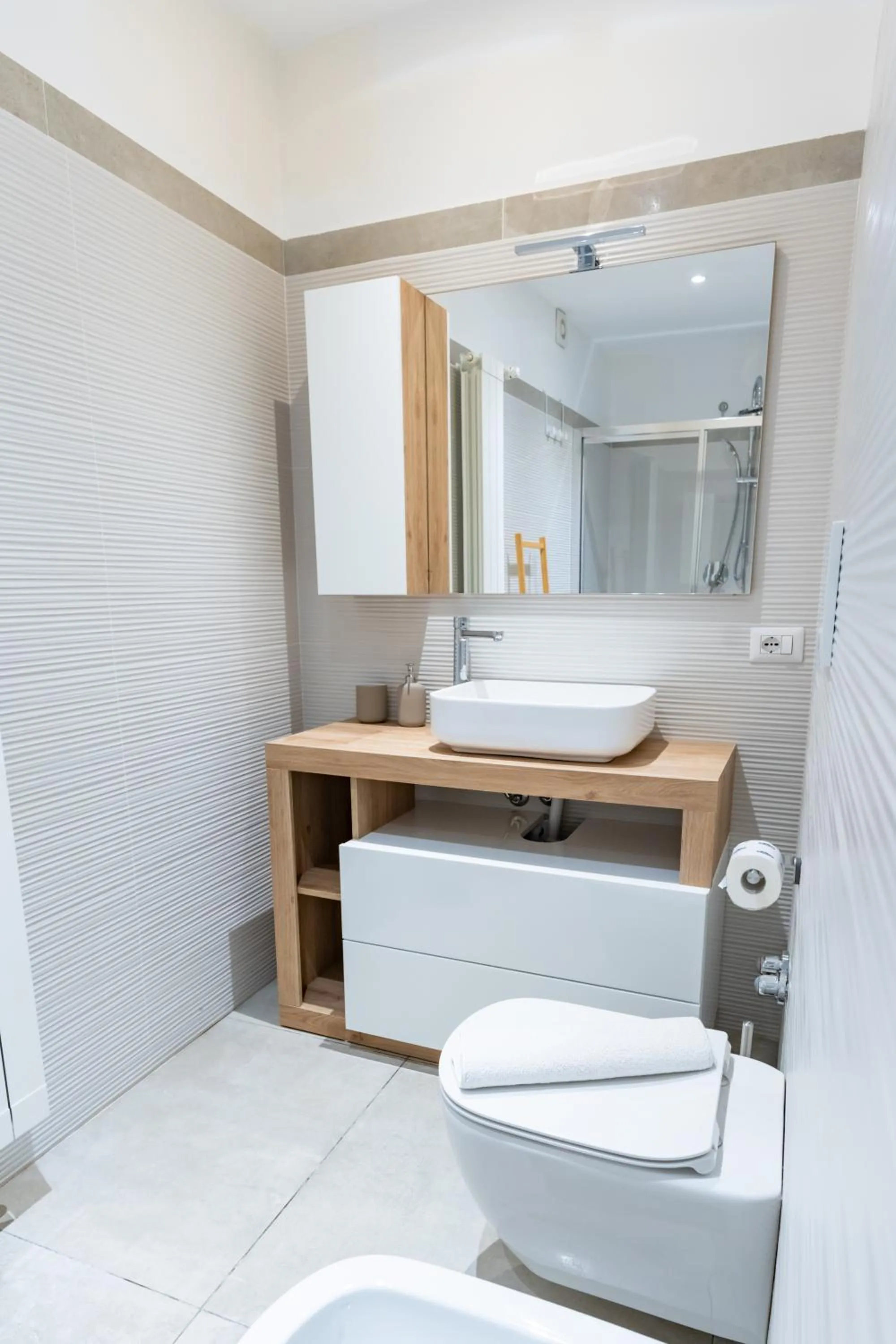 Toilet in Villa San Carlo
