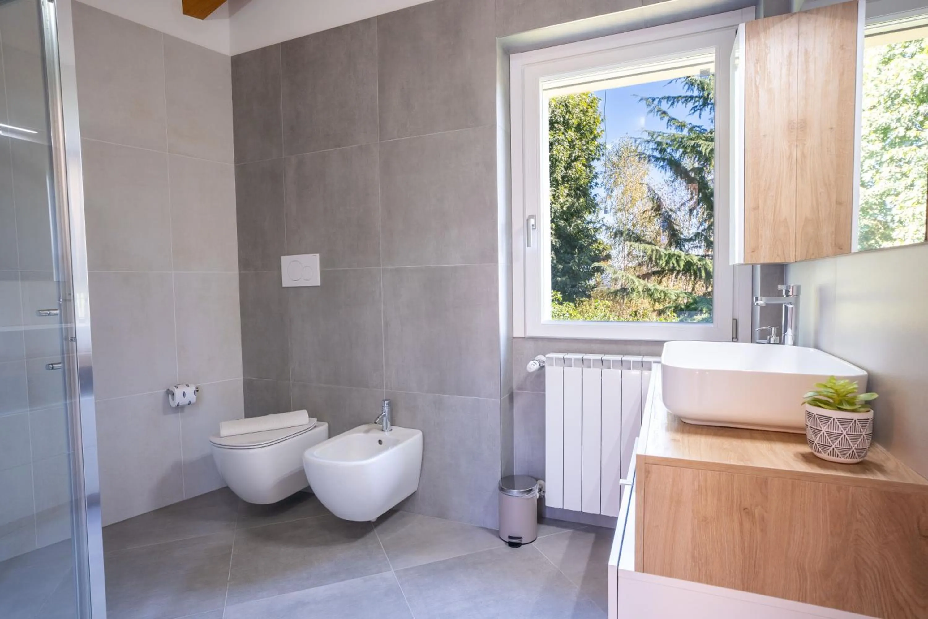 Toilet in Villa San Carlo