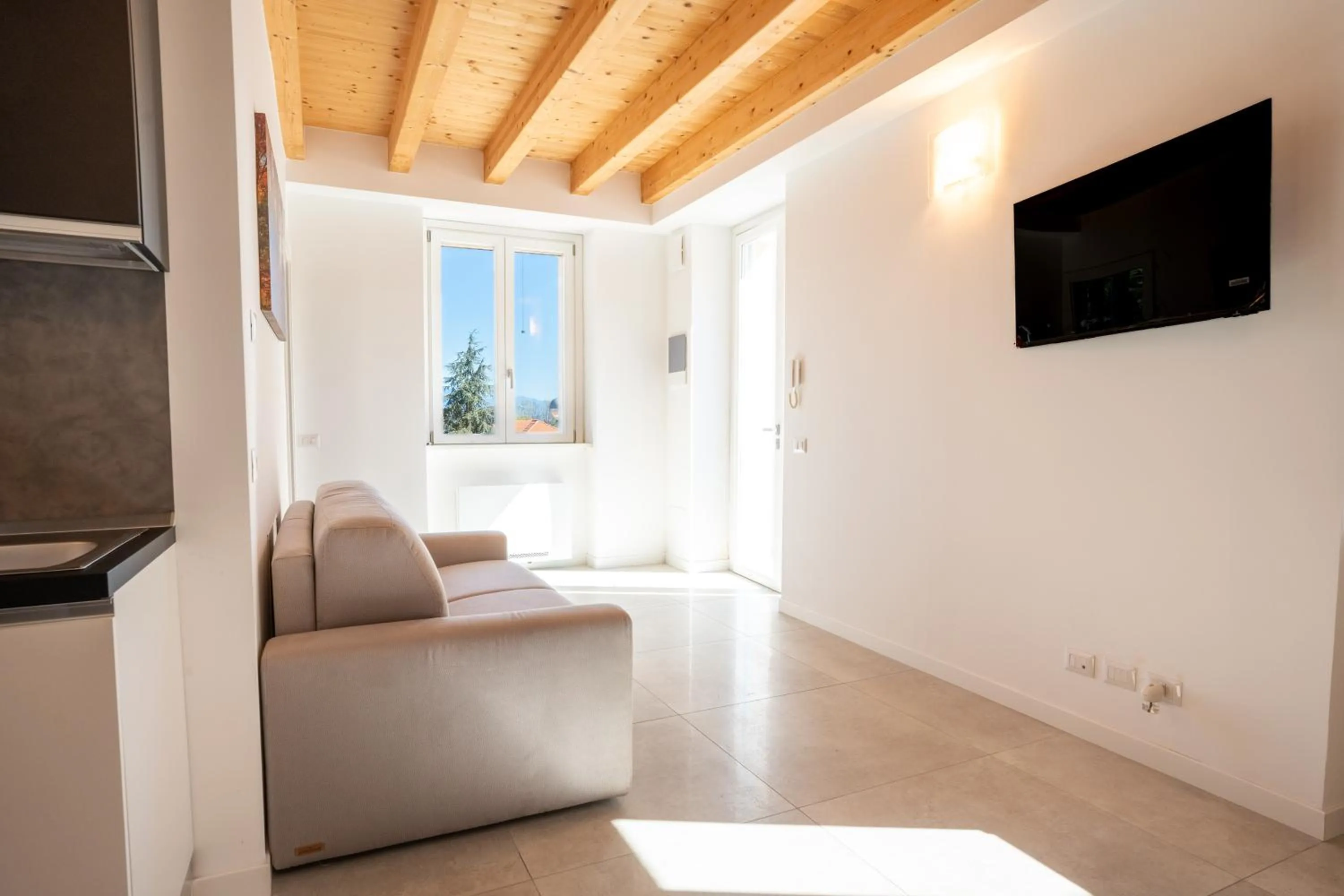 TV and multimedia in Villa San Carlo
