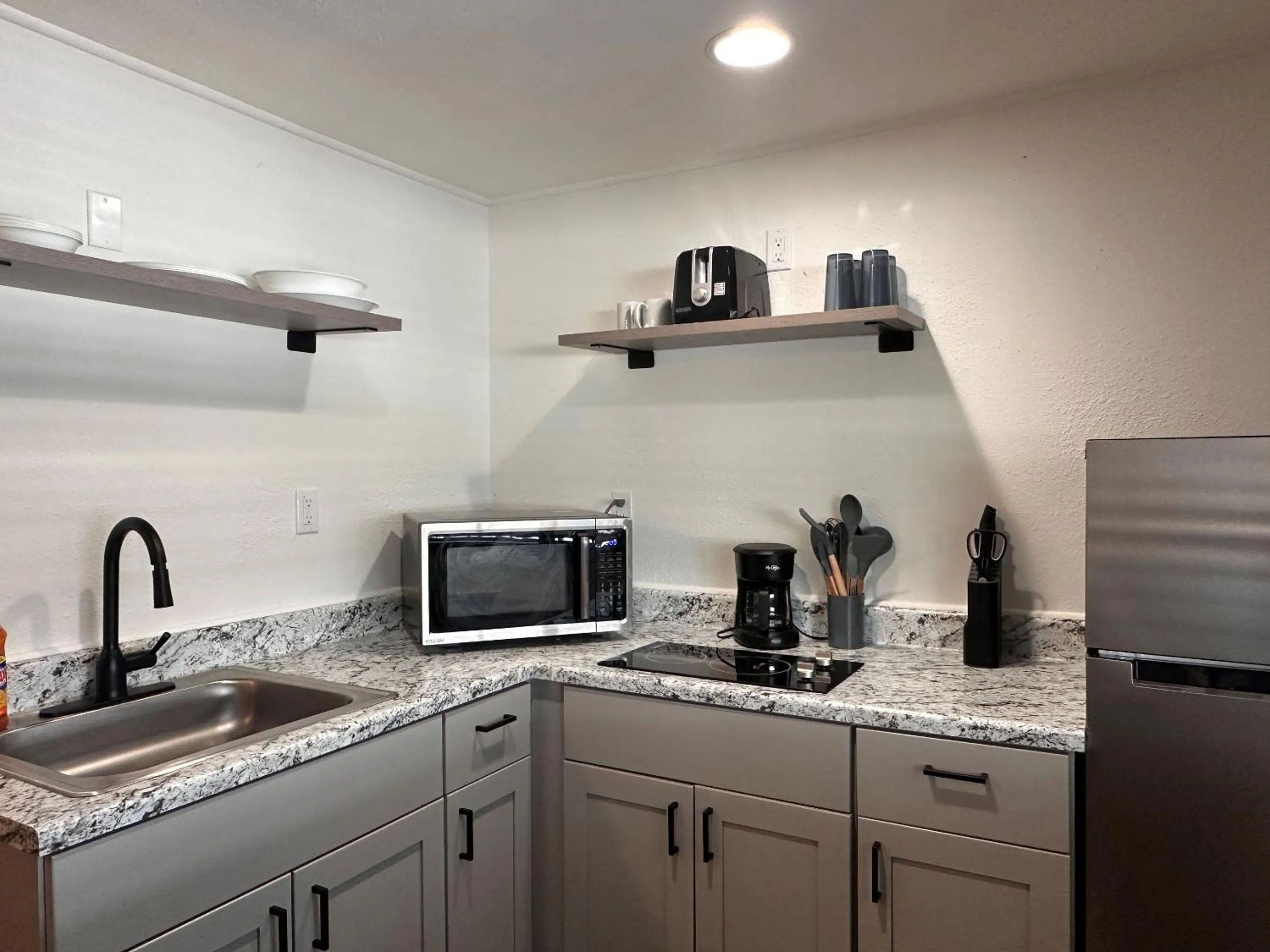 Kitchen or kitchenette in Alhonna Resort