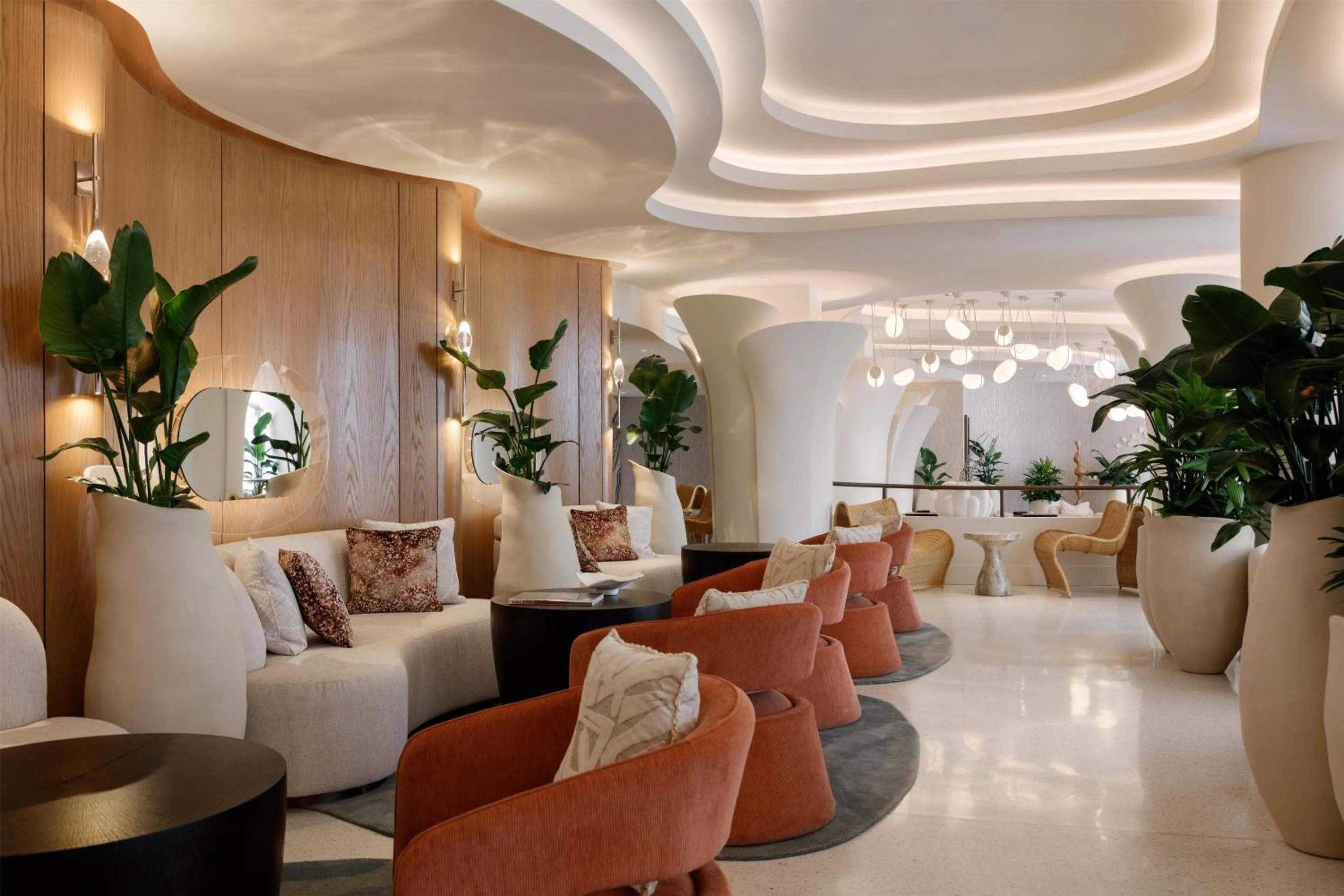 Lounge or bar in Andaz Miami Beach Resort & Spa