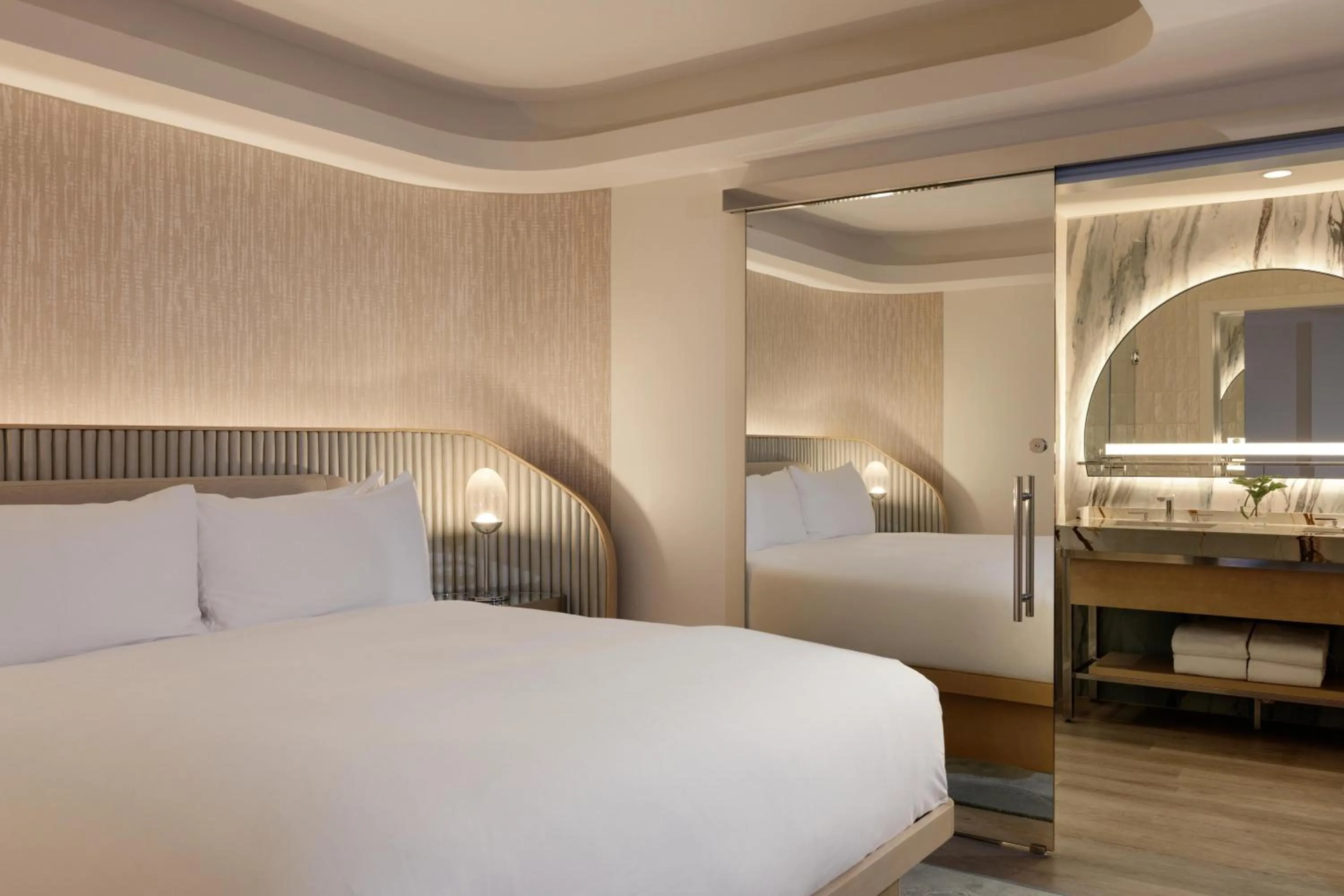 Photo of the whole room, Bed in Andaz Miami Beach Resort & Spa