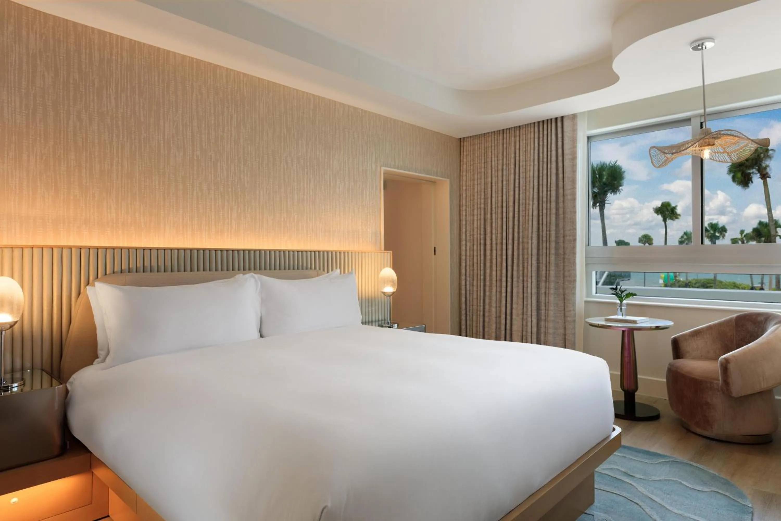 Photo of the whole room, Bed in Andaz Miami Beach Resort & Spa