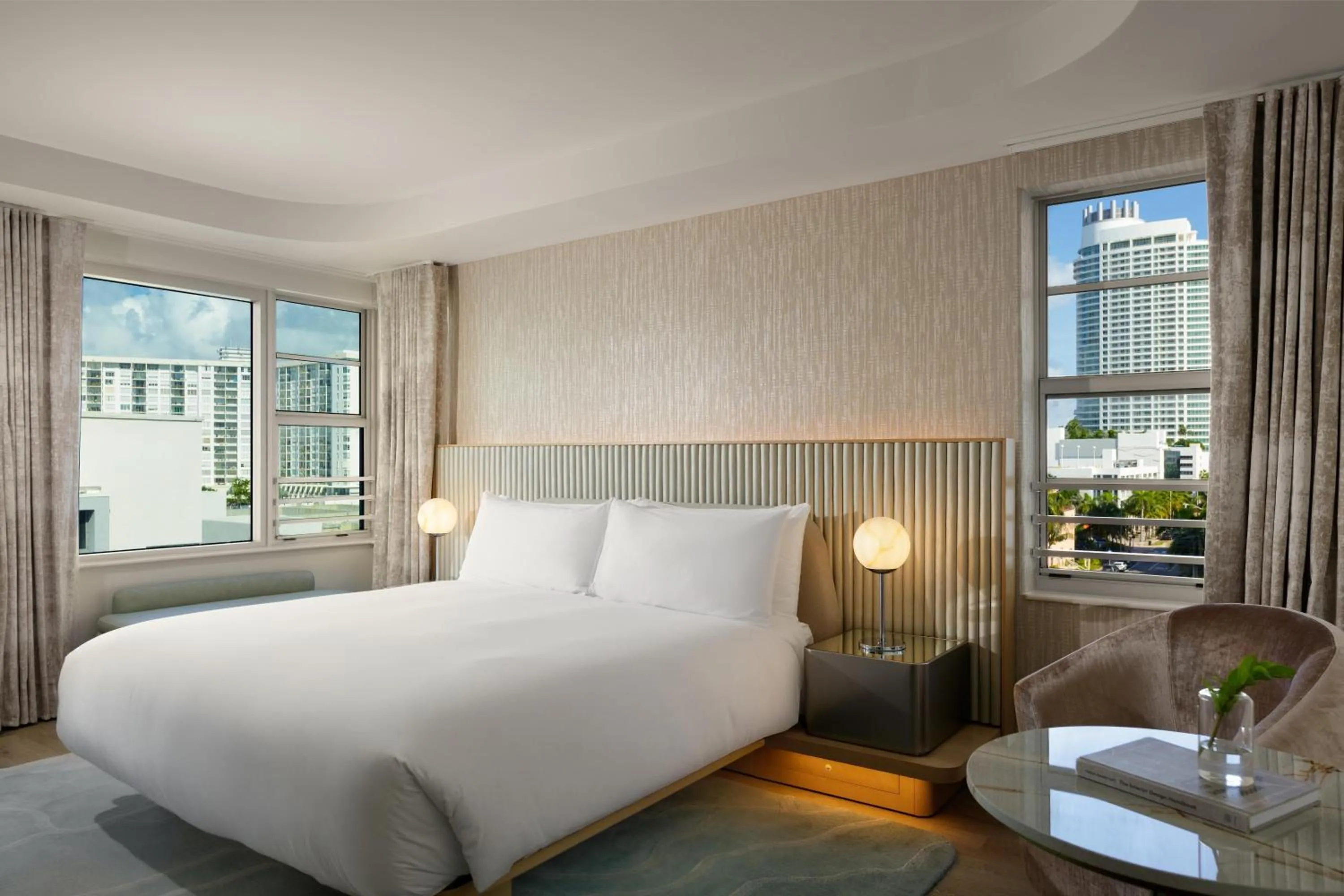 Bedroom, Bed in Andaz Miami Beach Resort & Spa