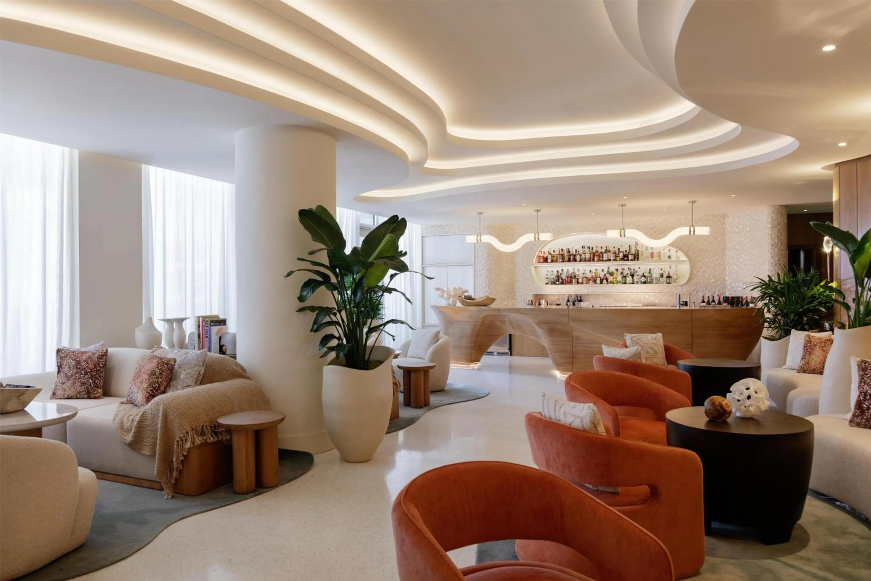 Lounge or bar in Andaz Miami Beach Resort & Spa