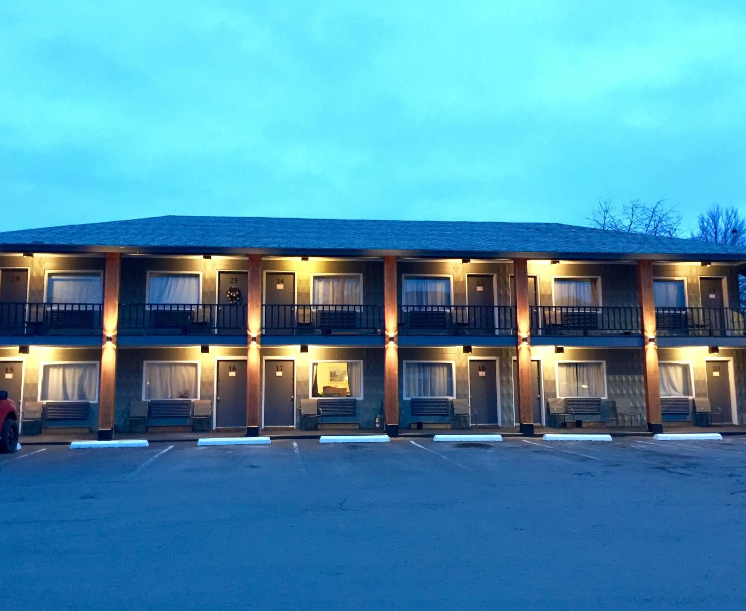 Property building in Sandman Motel