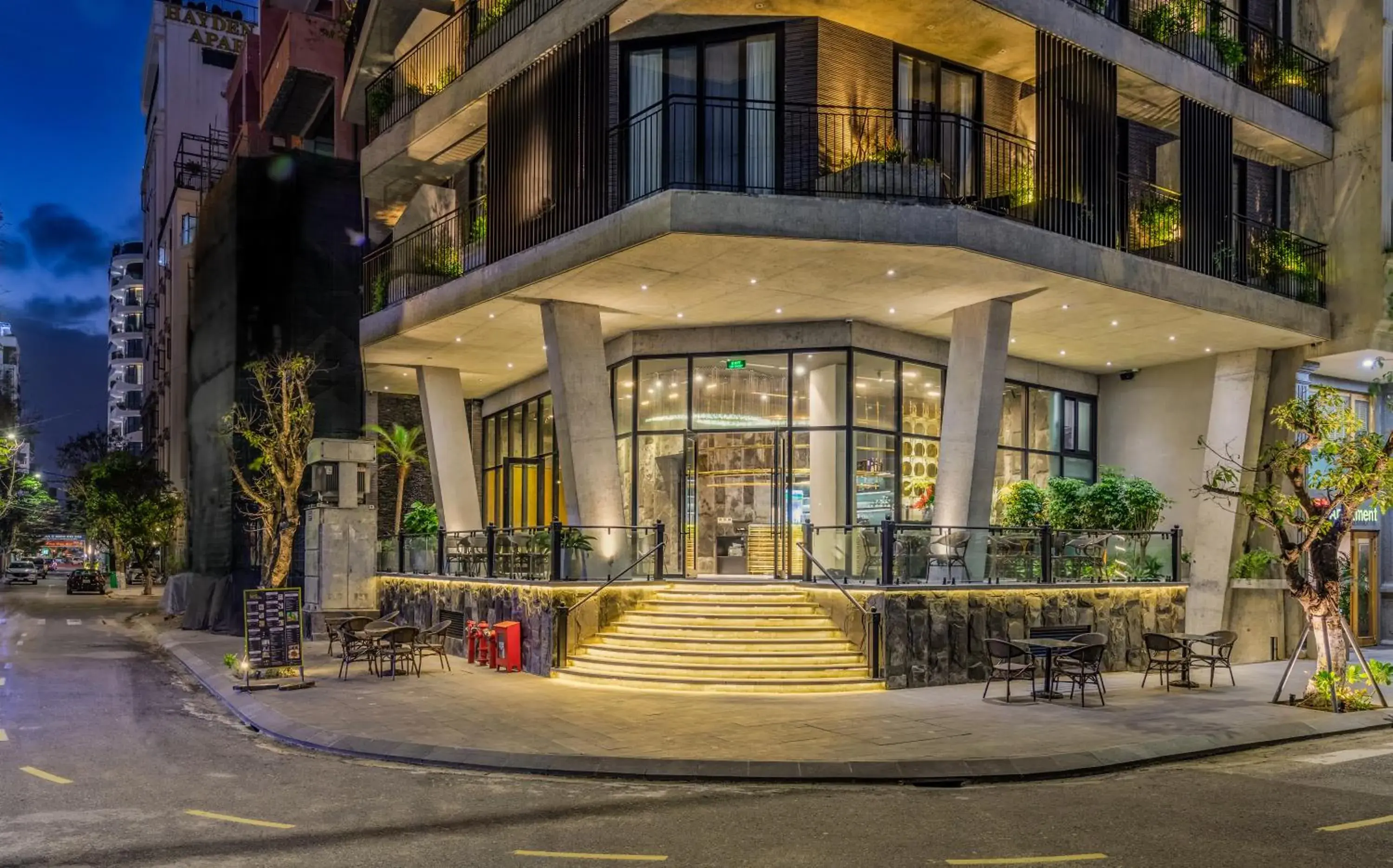 Property building in Taiyo Hotel & Apartment Property building in Taiyo Hotel & Apartment