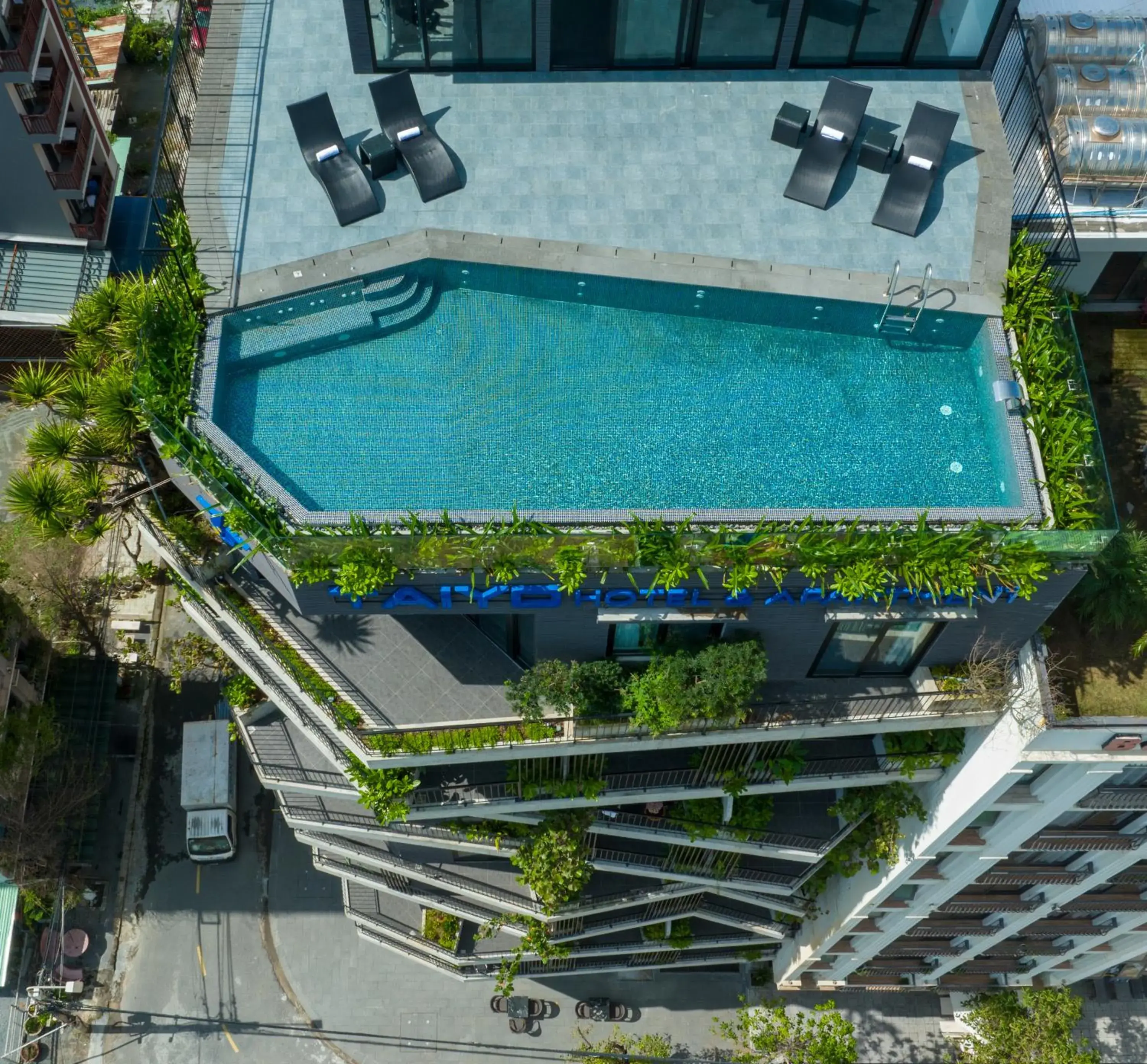 Property building in Taiyo Hotel & Apartment Property building in Taiyo Hotel & Apartment