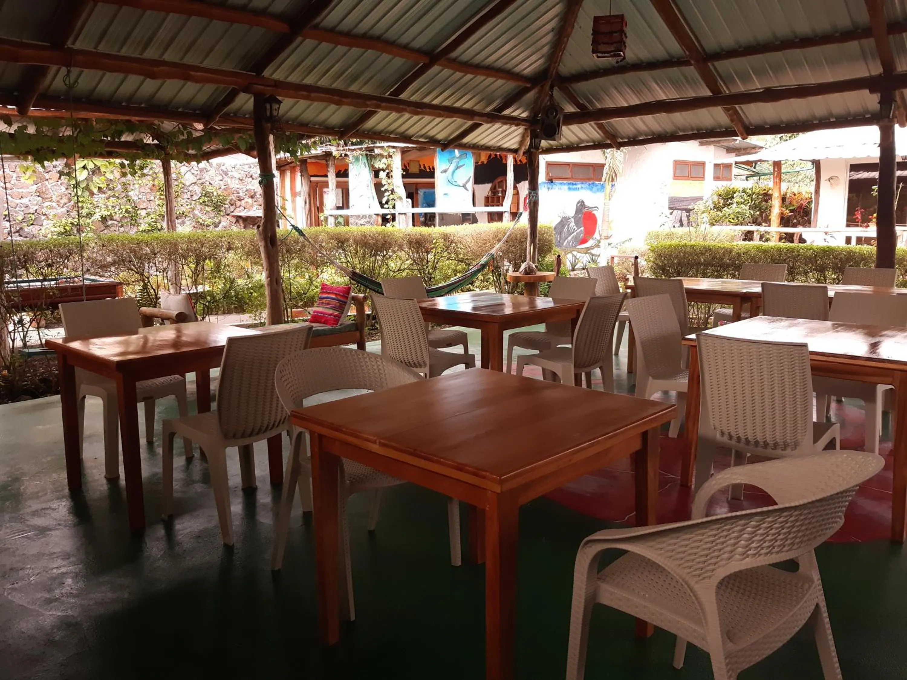 Restaurant/places to eat in Suymar Ecolodge Galapagos