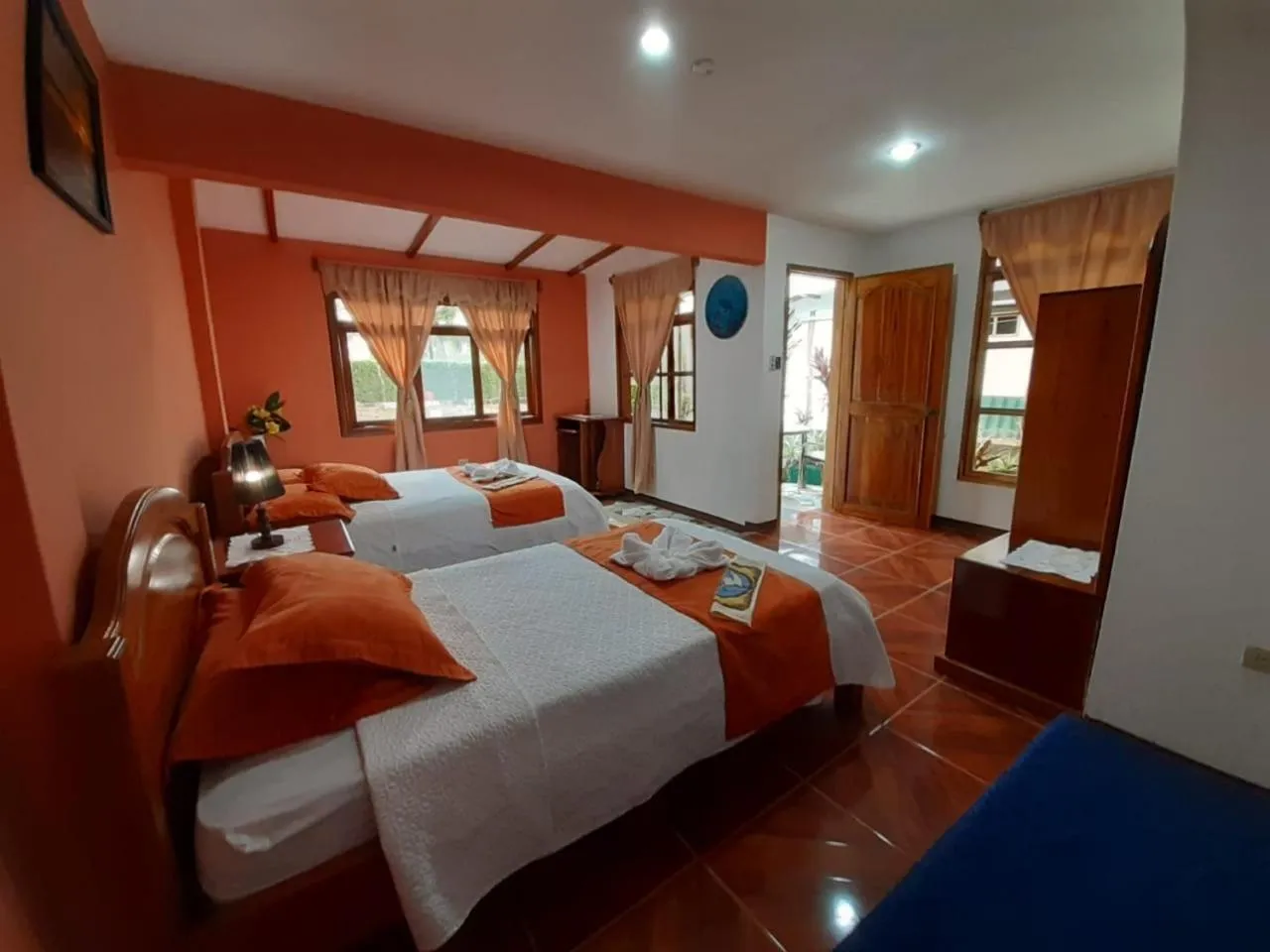 Bed in Suymar Ecolodge Galapagos