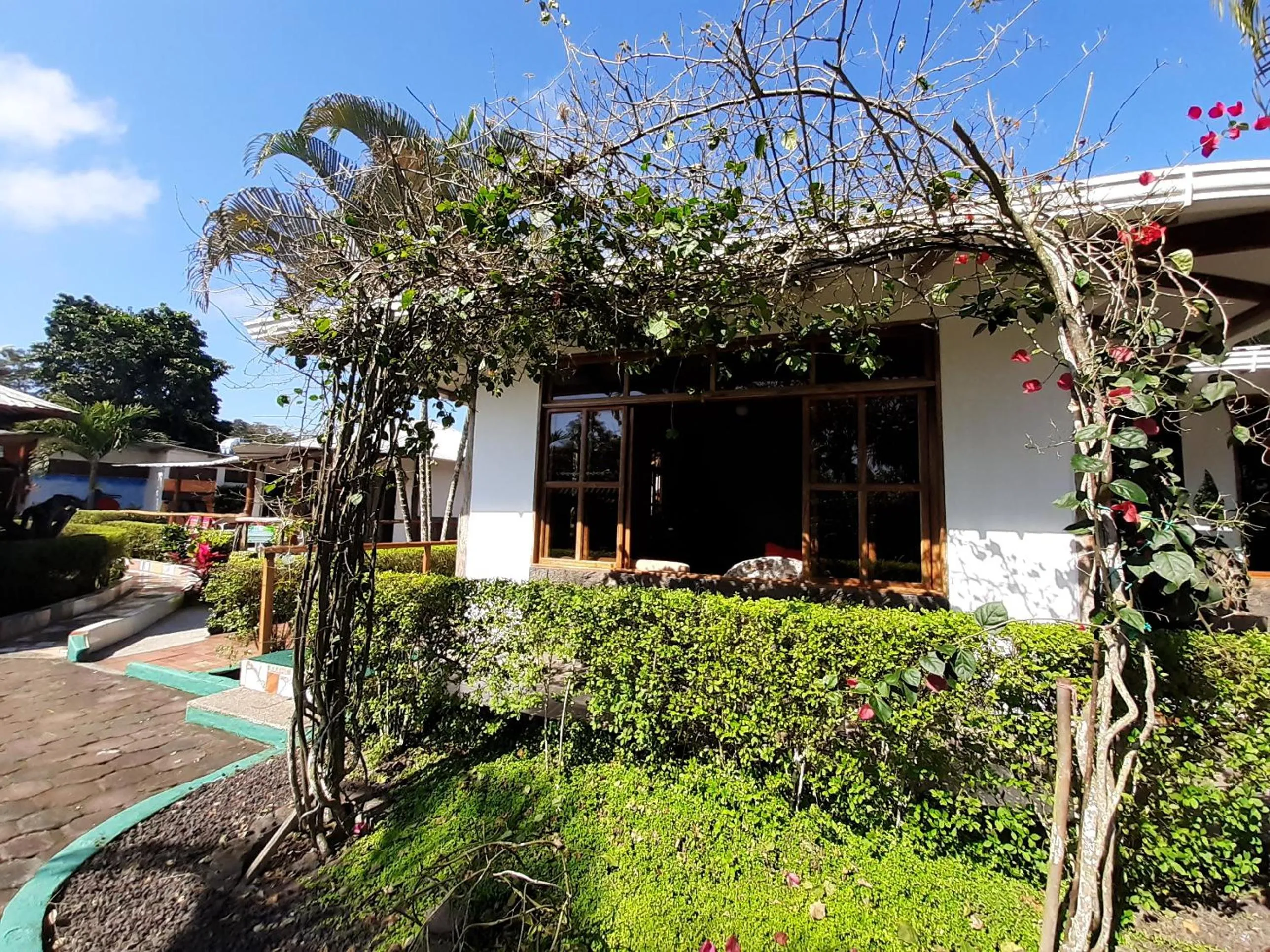Property building in Suymar Ecolodge Galapagos
