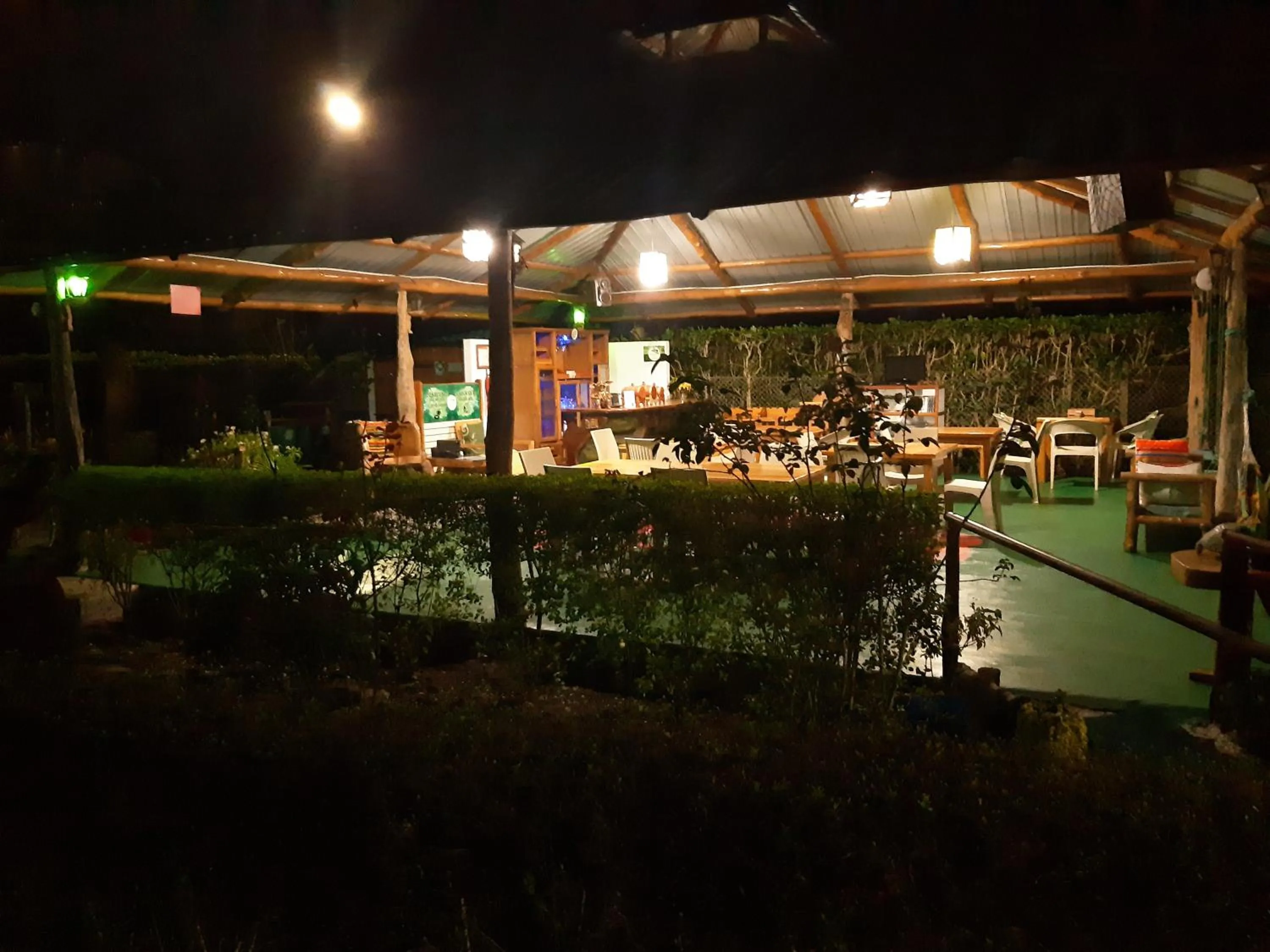 Restaurant/places to eat in Suymar Ecolodge Galapagos