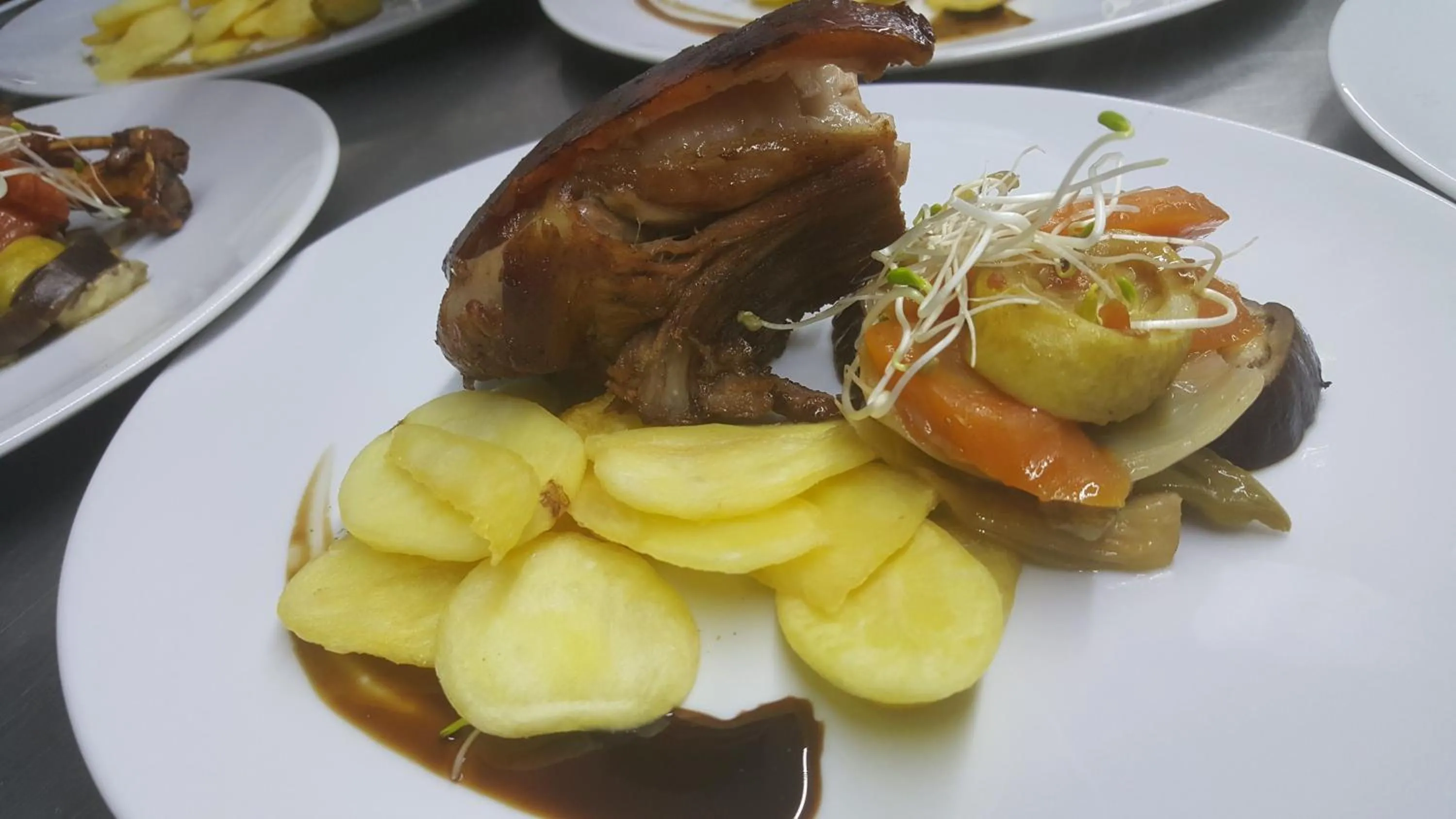 Restaurant/places to eat in Alto Verde Suite & Apart