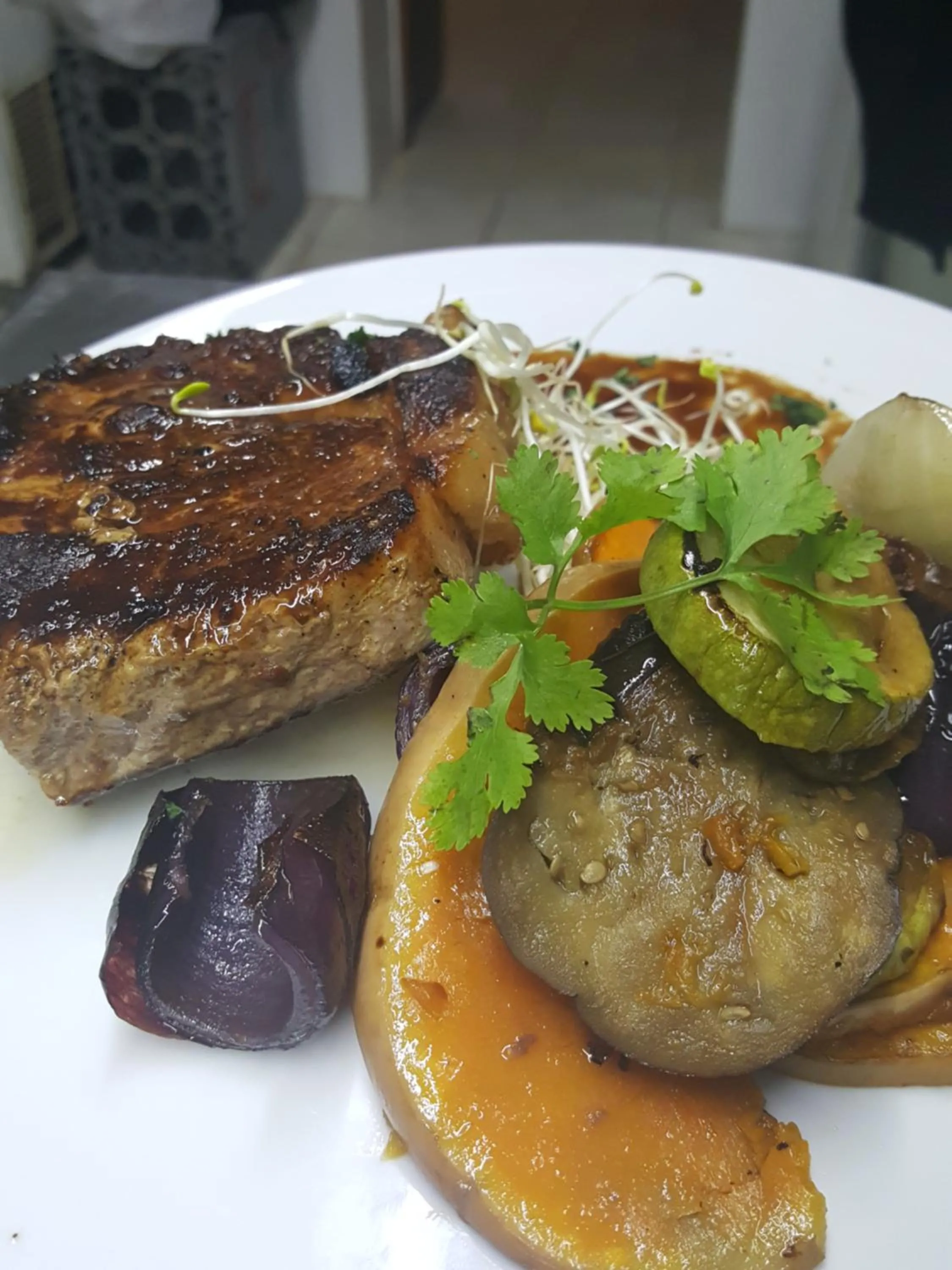 Restaurant/places to eat in Alto Verde Suite & Apart