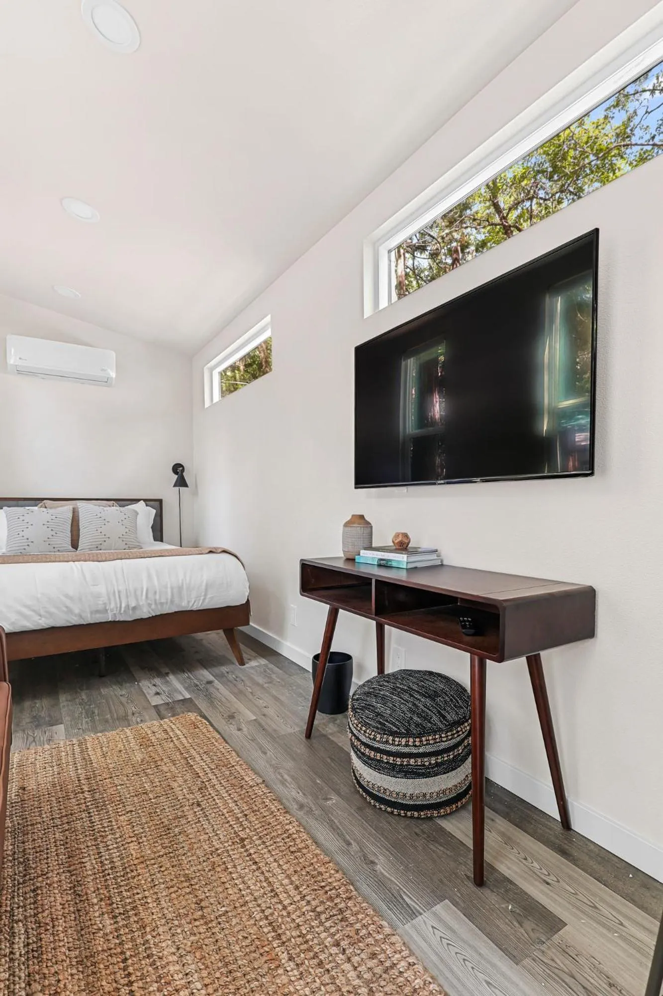 Bed in Cave Springs Resort