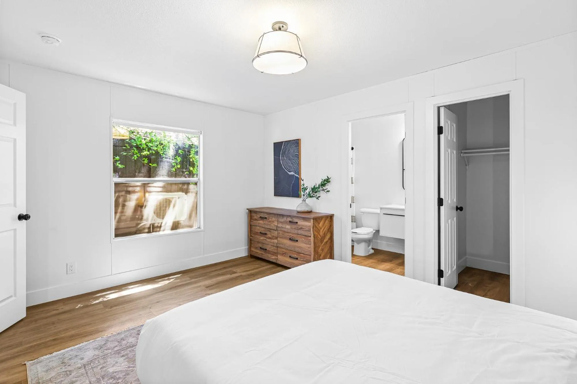 Bed in Cave Springs Resort