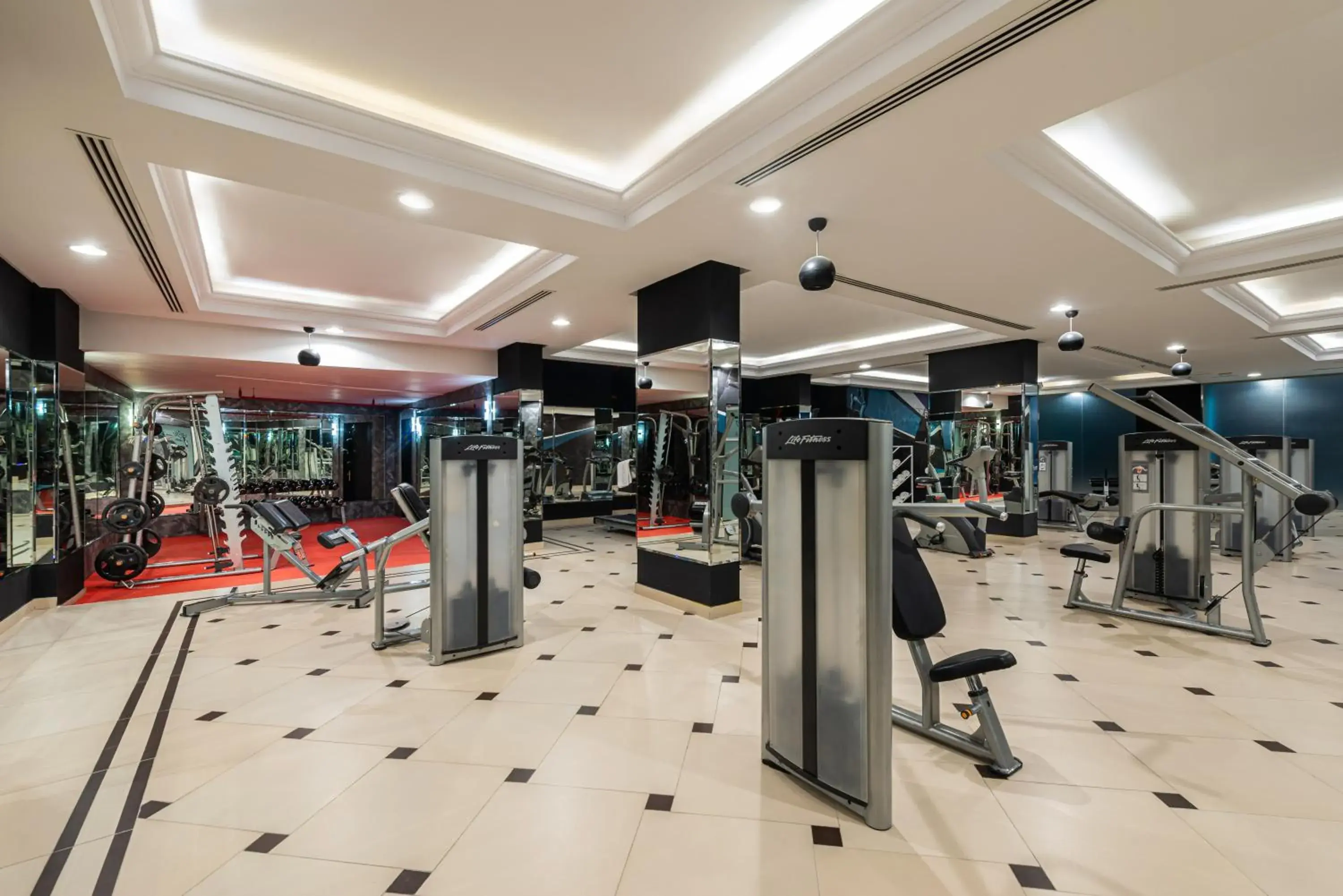 Fitness centre/facilities in Ross Hotel Fitness centre/facilities in Ross Hotel