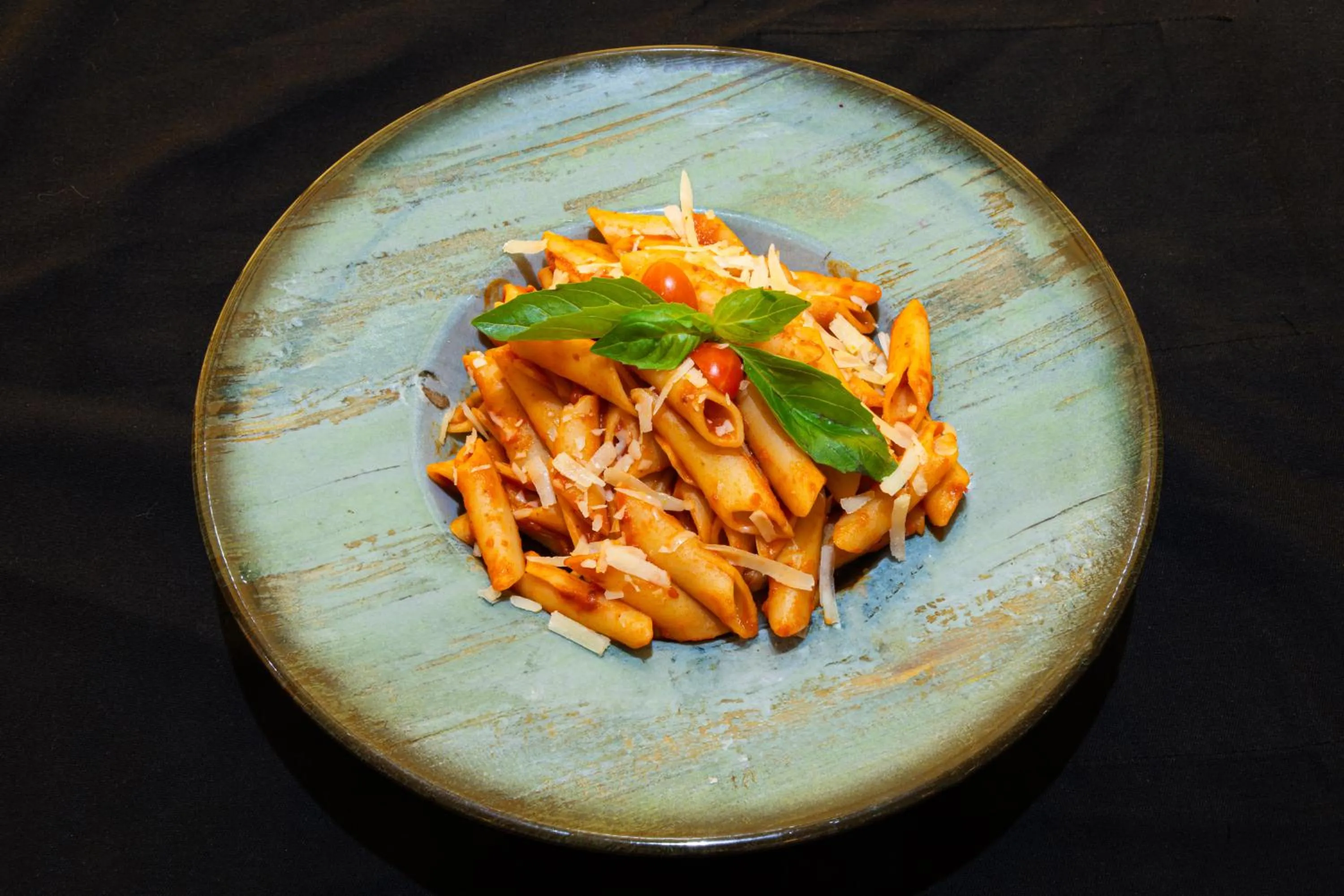 Restaurant/places to eat in Ross Hotel