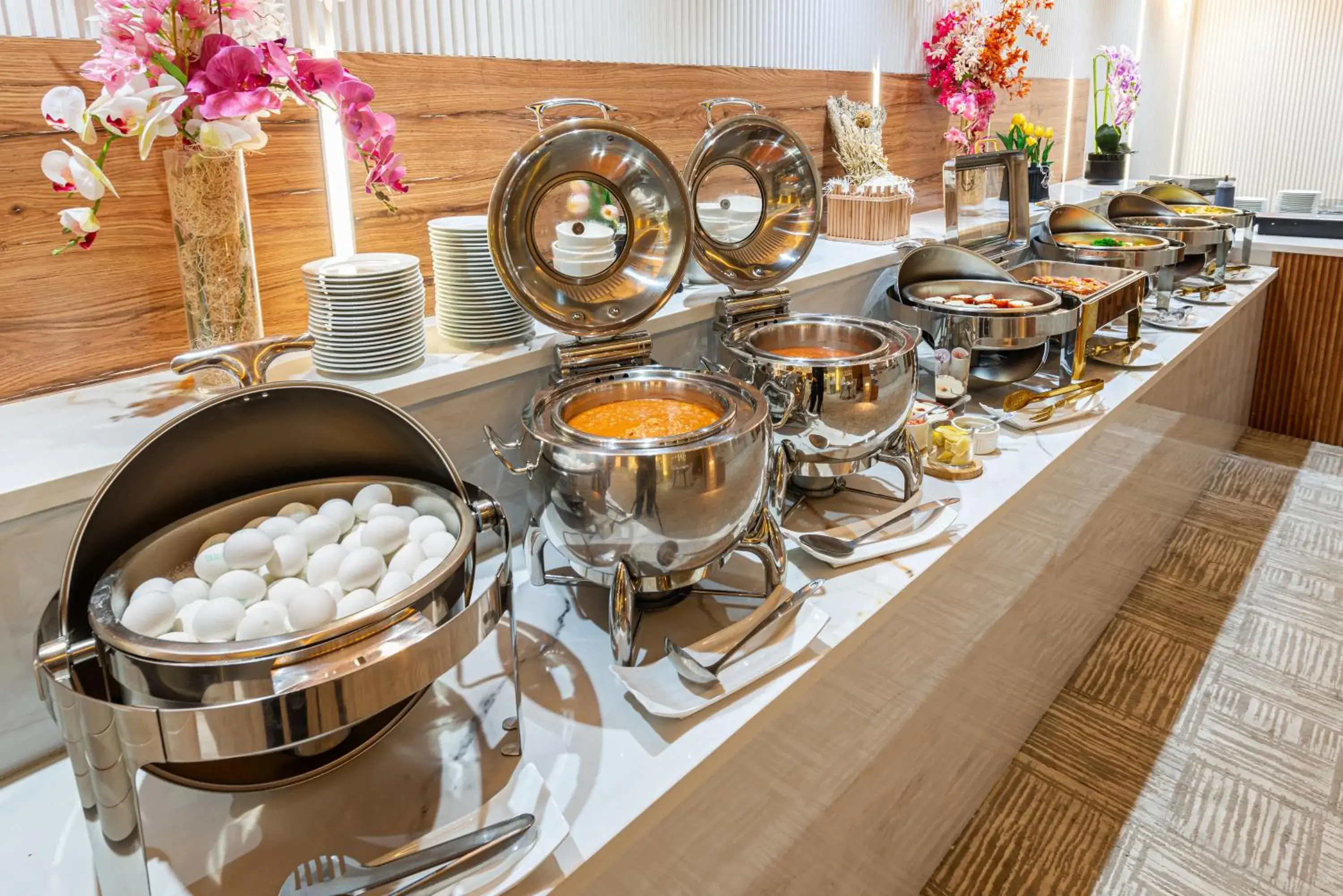 Restaurant/places to eat in Ross Hotel Restaurant/places to eat in Ross Hotel