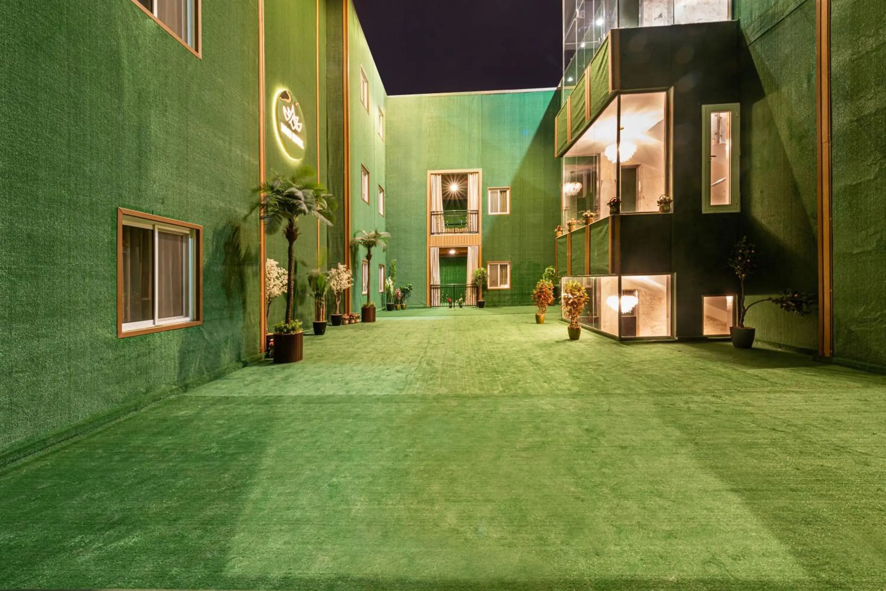 Garden view in Ross Hotel Garden view in Ross Hotel