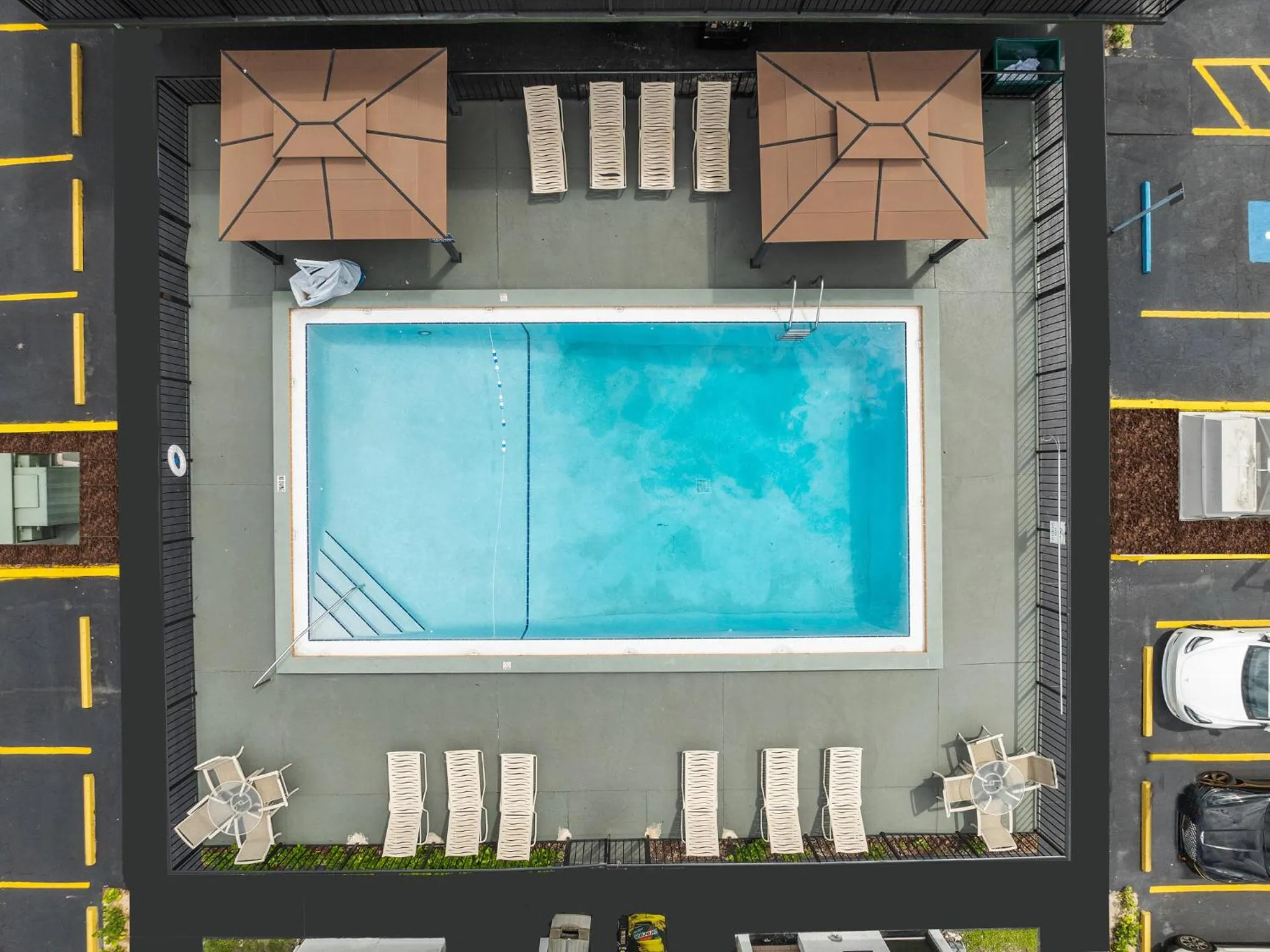 Swimming pool in Baymont by Wyndham Orlando Downtown