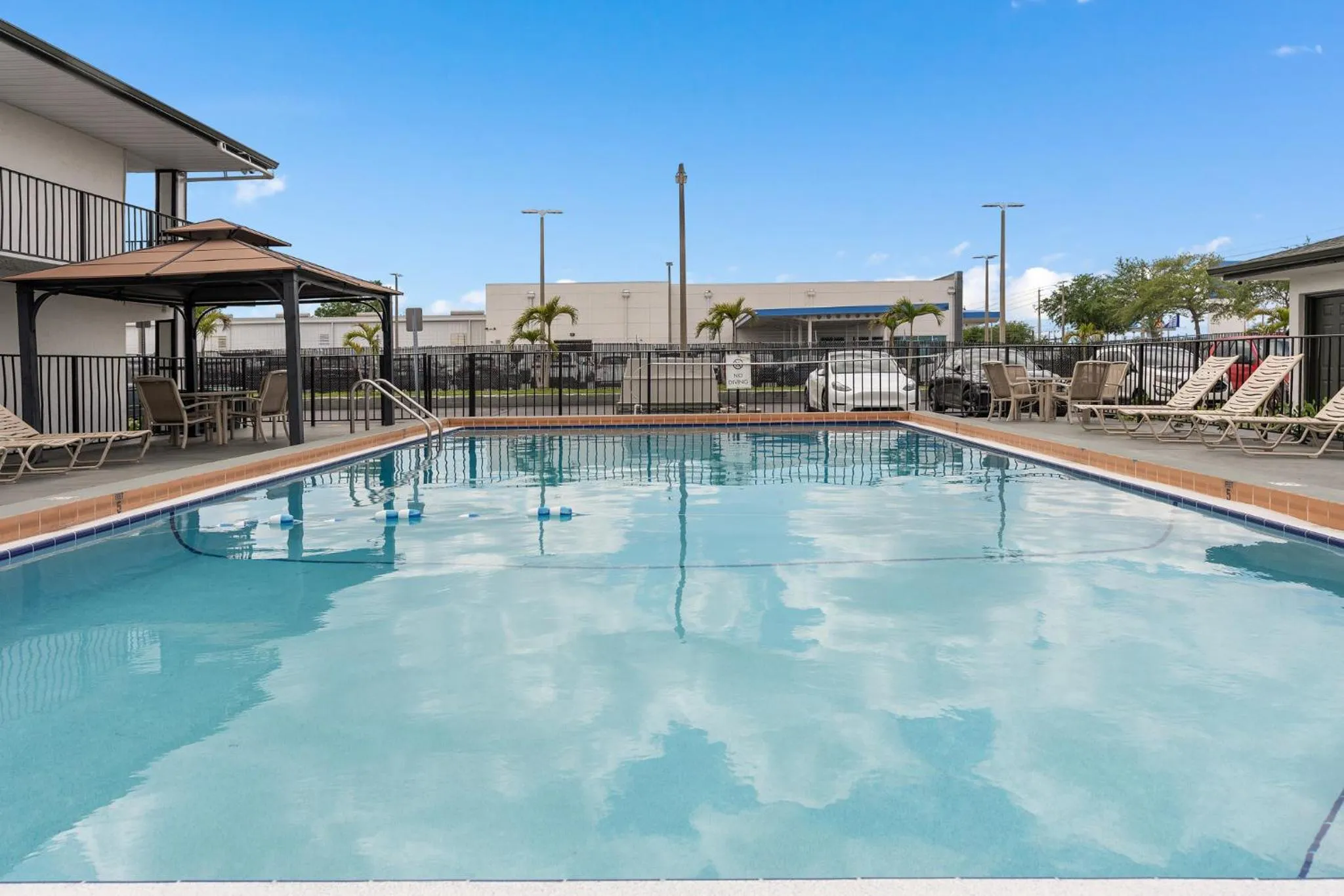 Swimming pool in Baymont by Wyndham Orlando Downtown