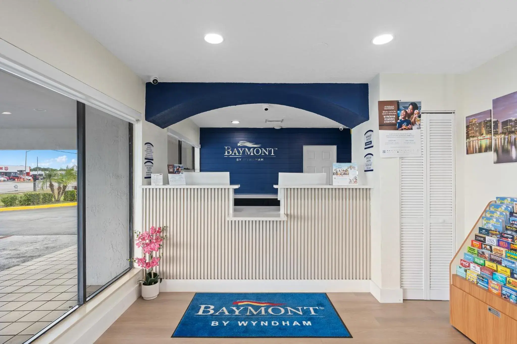 Lobby or reception in Baymont by Wyndham Orlando Downtown Lobby or reception in Baymont by Wyndham Orlando Downtown