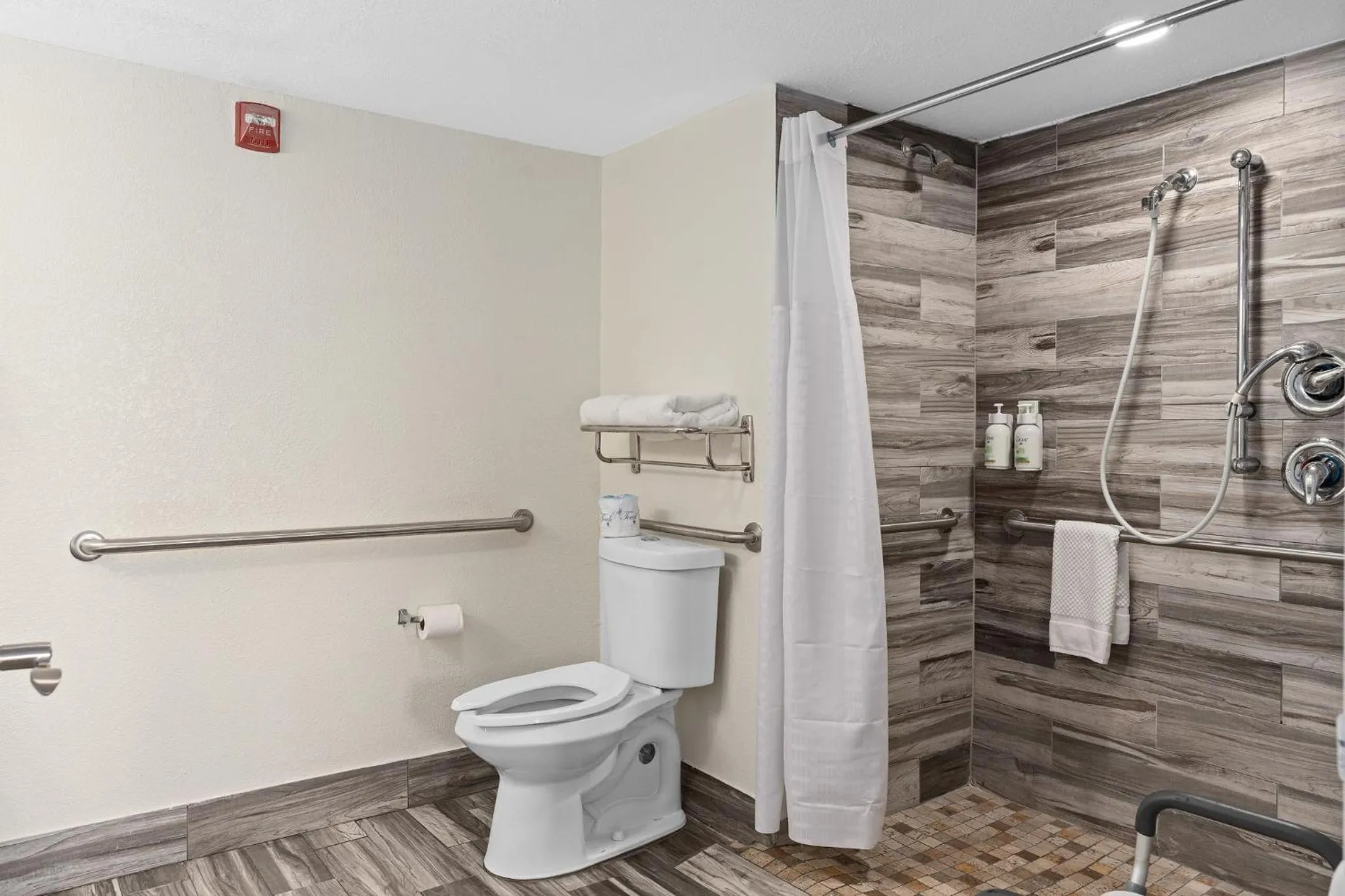 Bathroom in Baymont by Wyndham Orlando Downtown