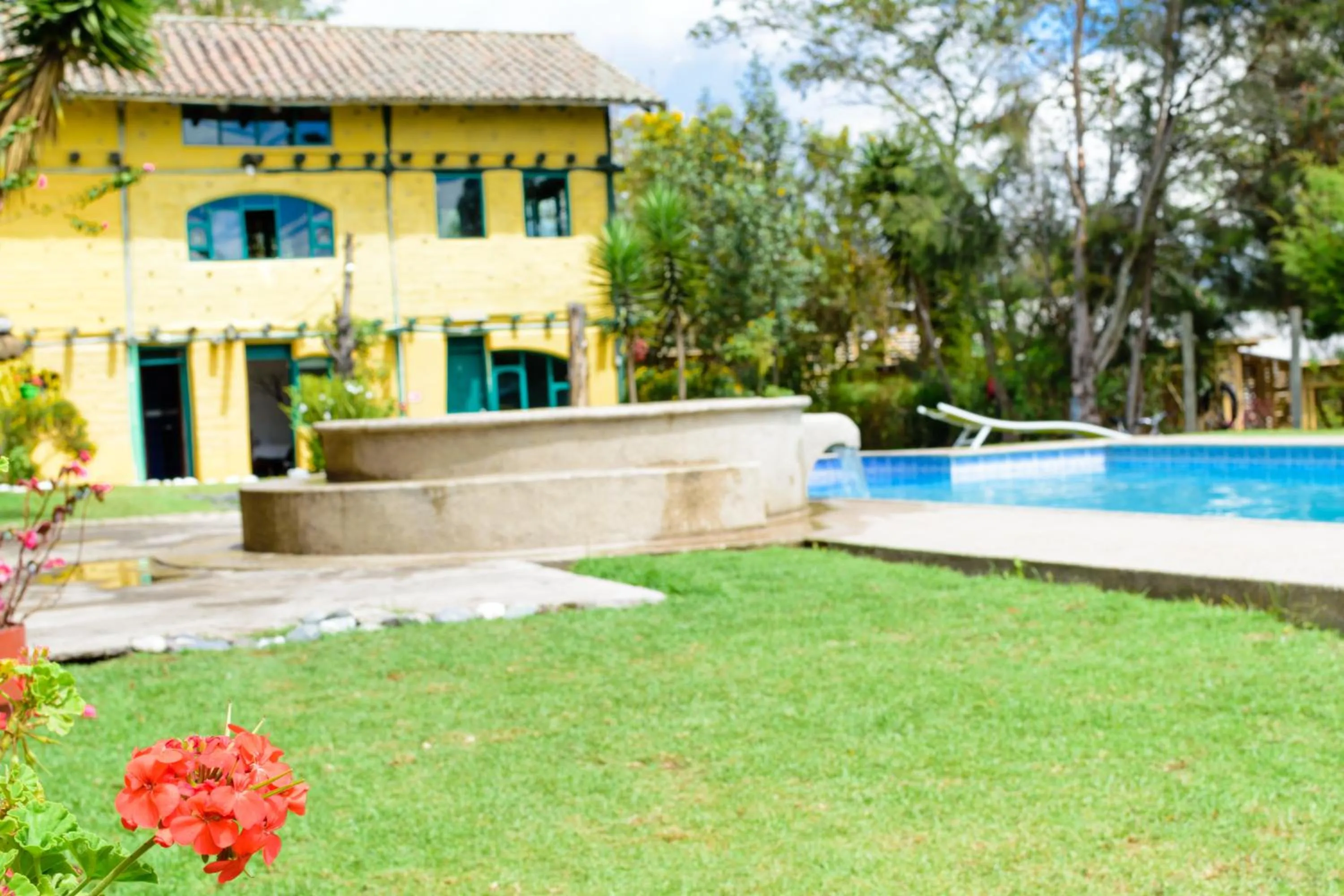 Property building in Hostería Colibri Aeropuerto