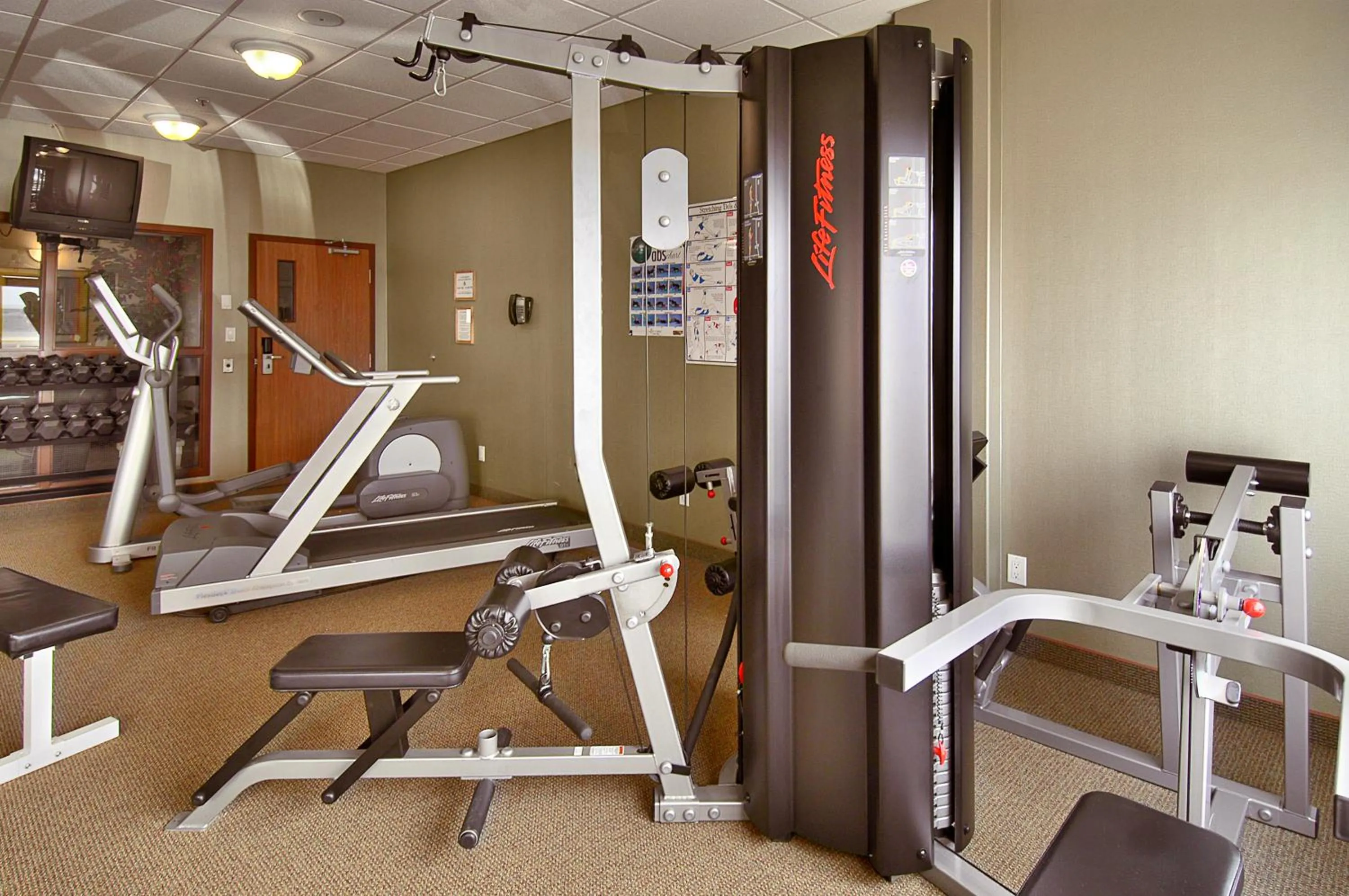 Fitness centre/facilities in Ramada by Wyndham Clairmont/Grande Prairie