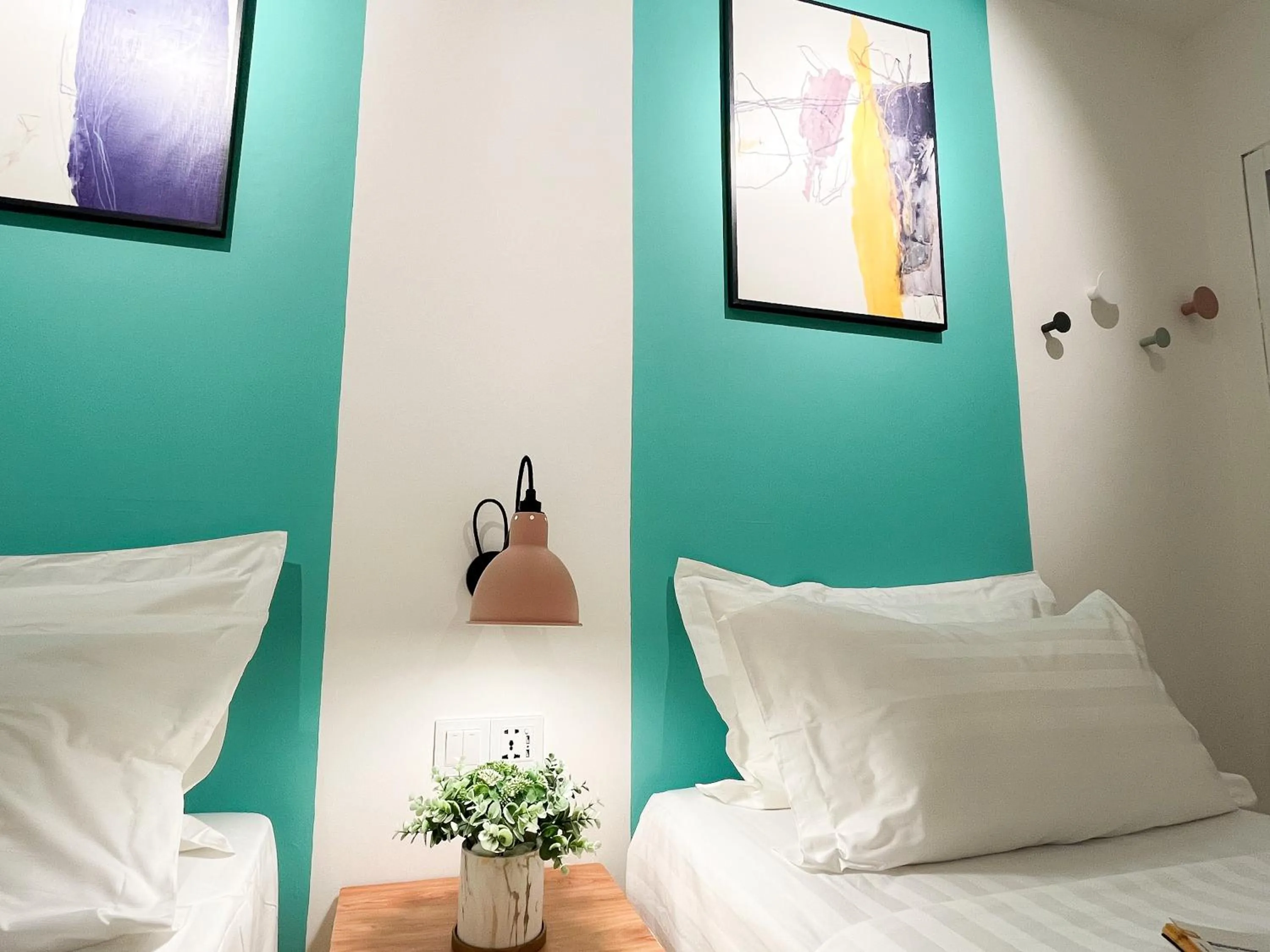 Bed in Apple 1 Hotel Gurney