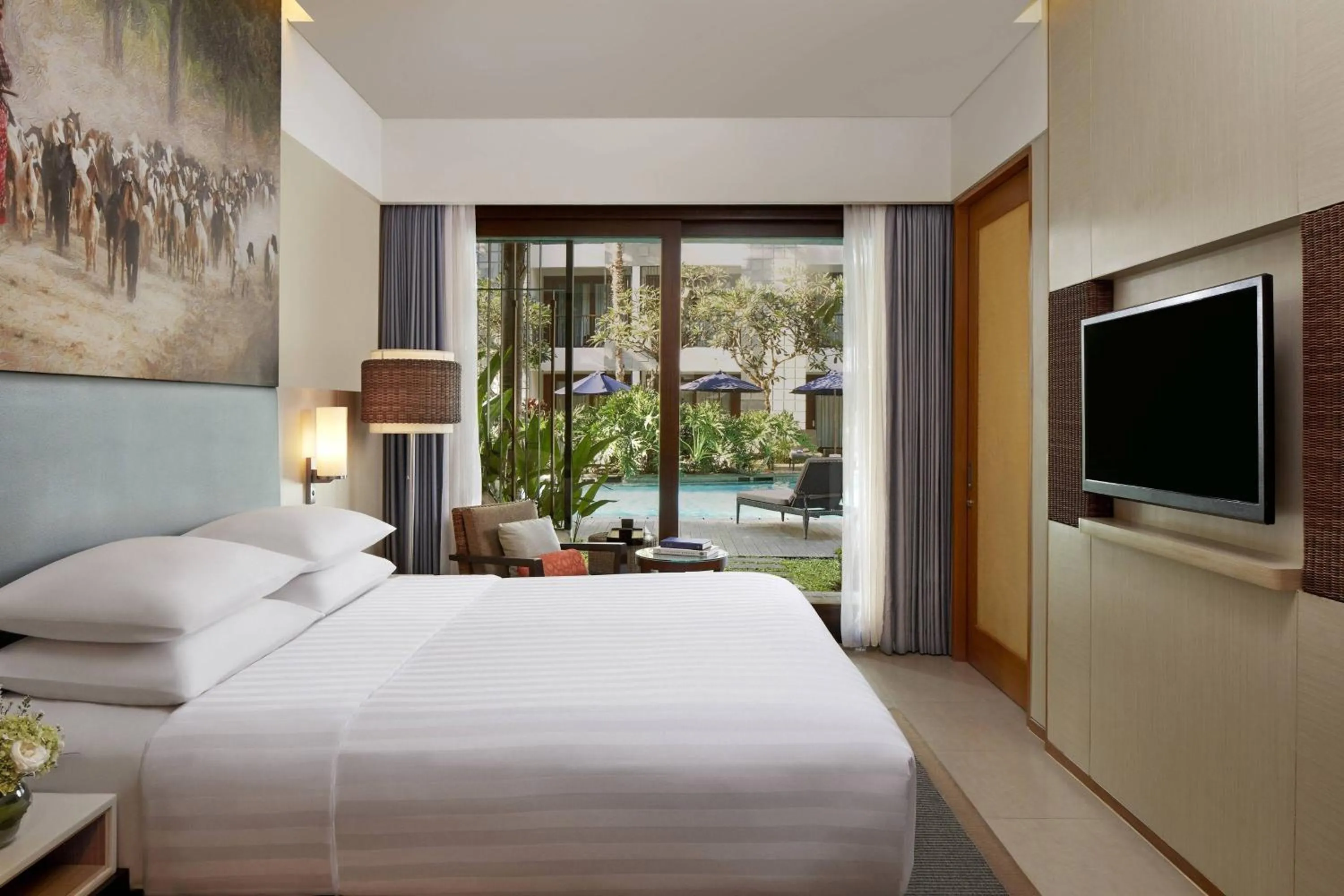 Swimming pool, Bed in Courtyard by Marriott Bali Seminyak Resort