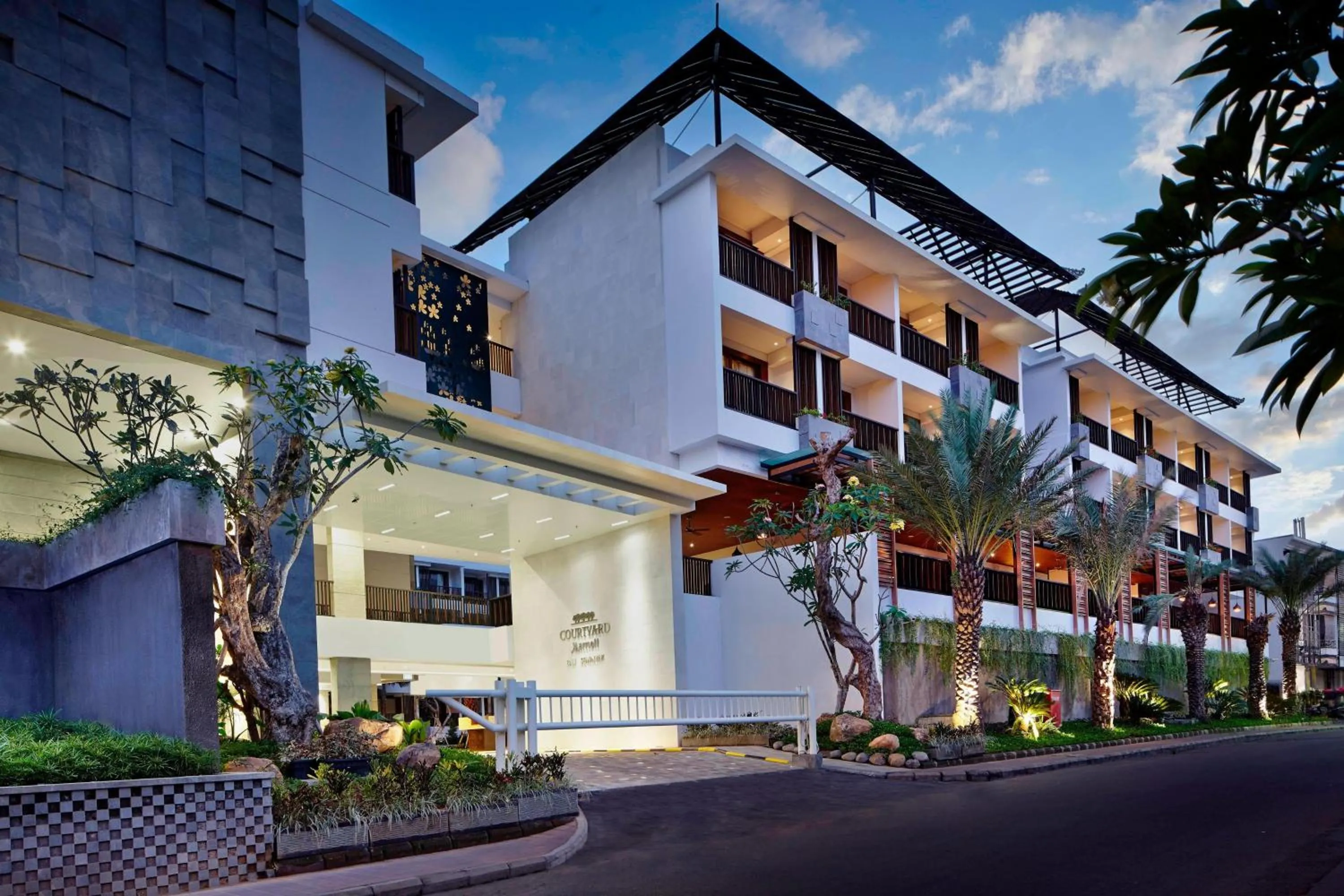 Property building in Courtyard by Marriott Bali Seminyak Resort
