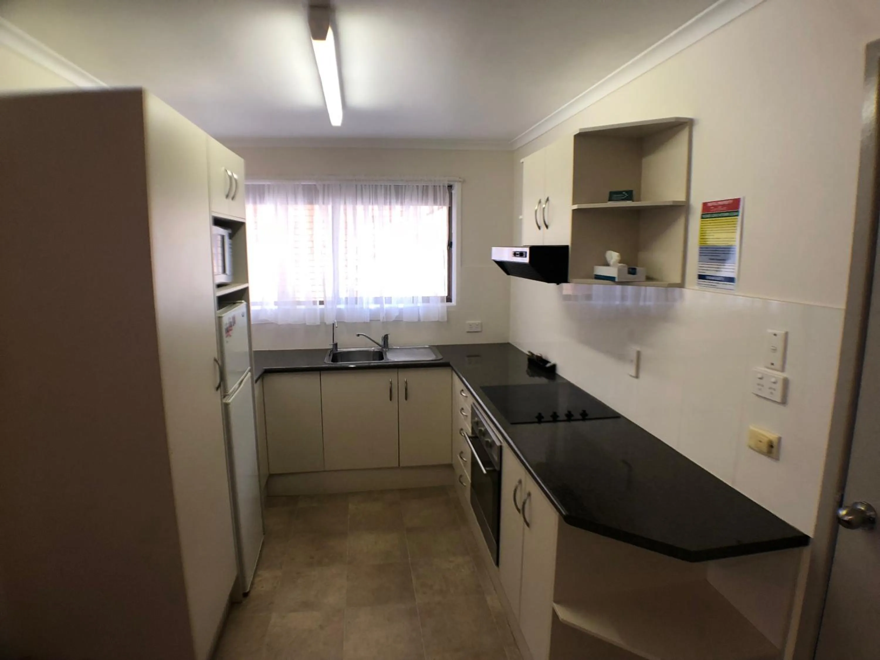 Jacaranda Place Motor Inn