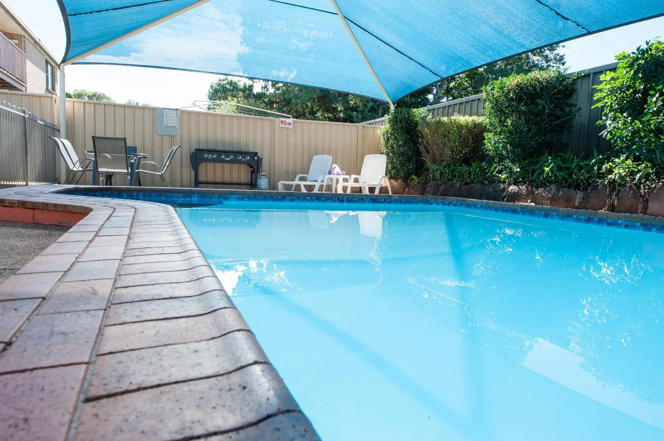 BBQ facilities in Jacaranda Place Motor Inn