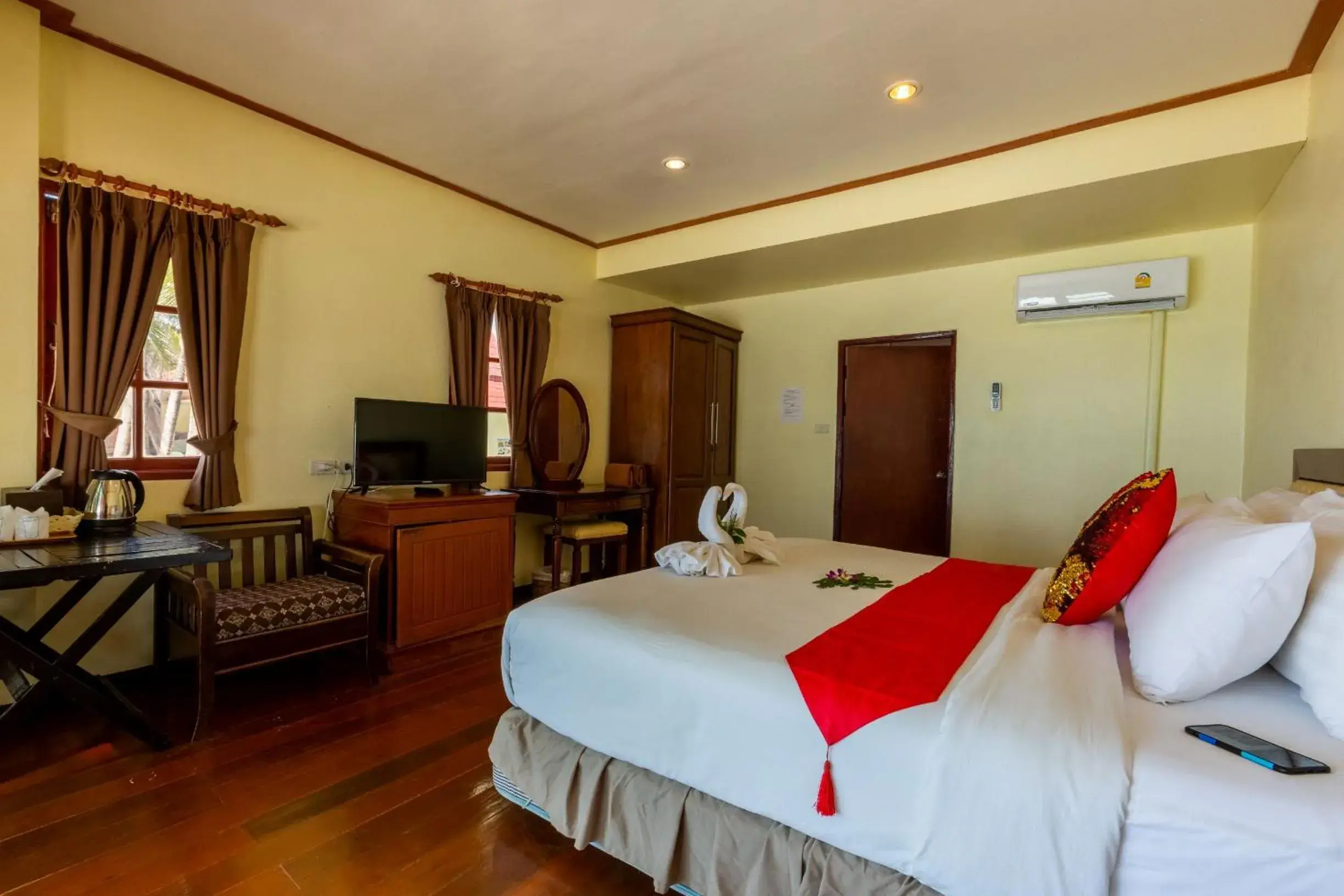 Bed in Chaweng Bliss Bungalow Bed in Chaweng Bliss Bungalow