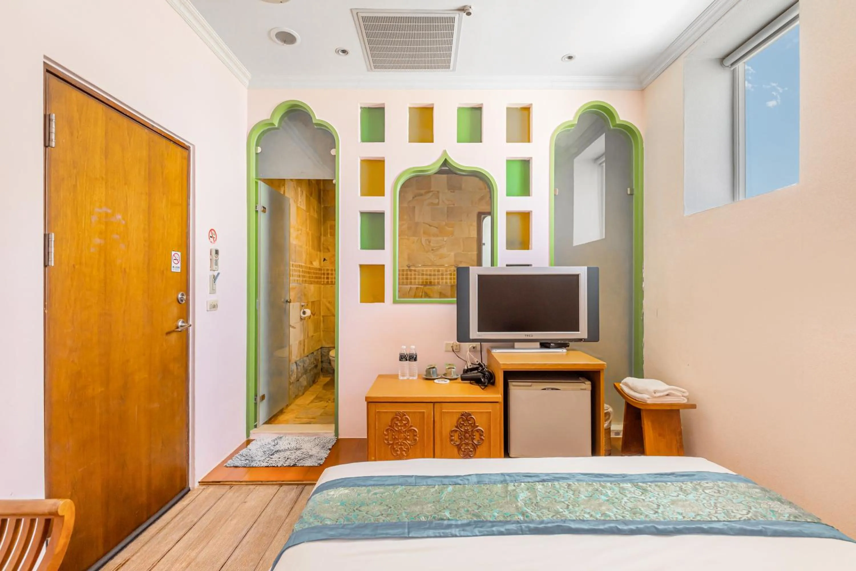 Photo of the whole room in Golden Ocean Azure Hotel