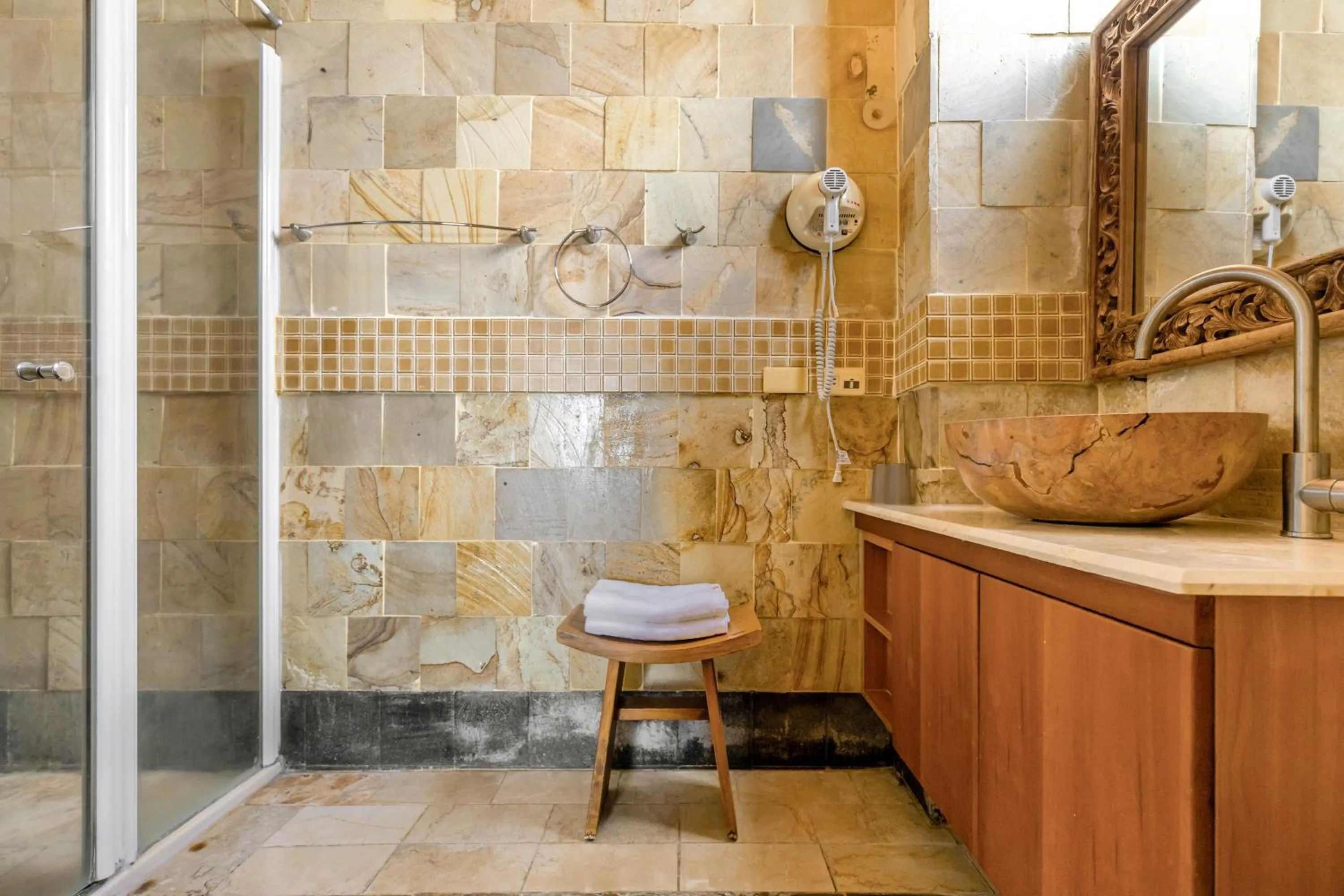 Bathroom in Golden Ocean Azure Hotel