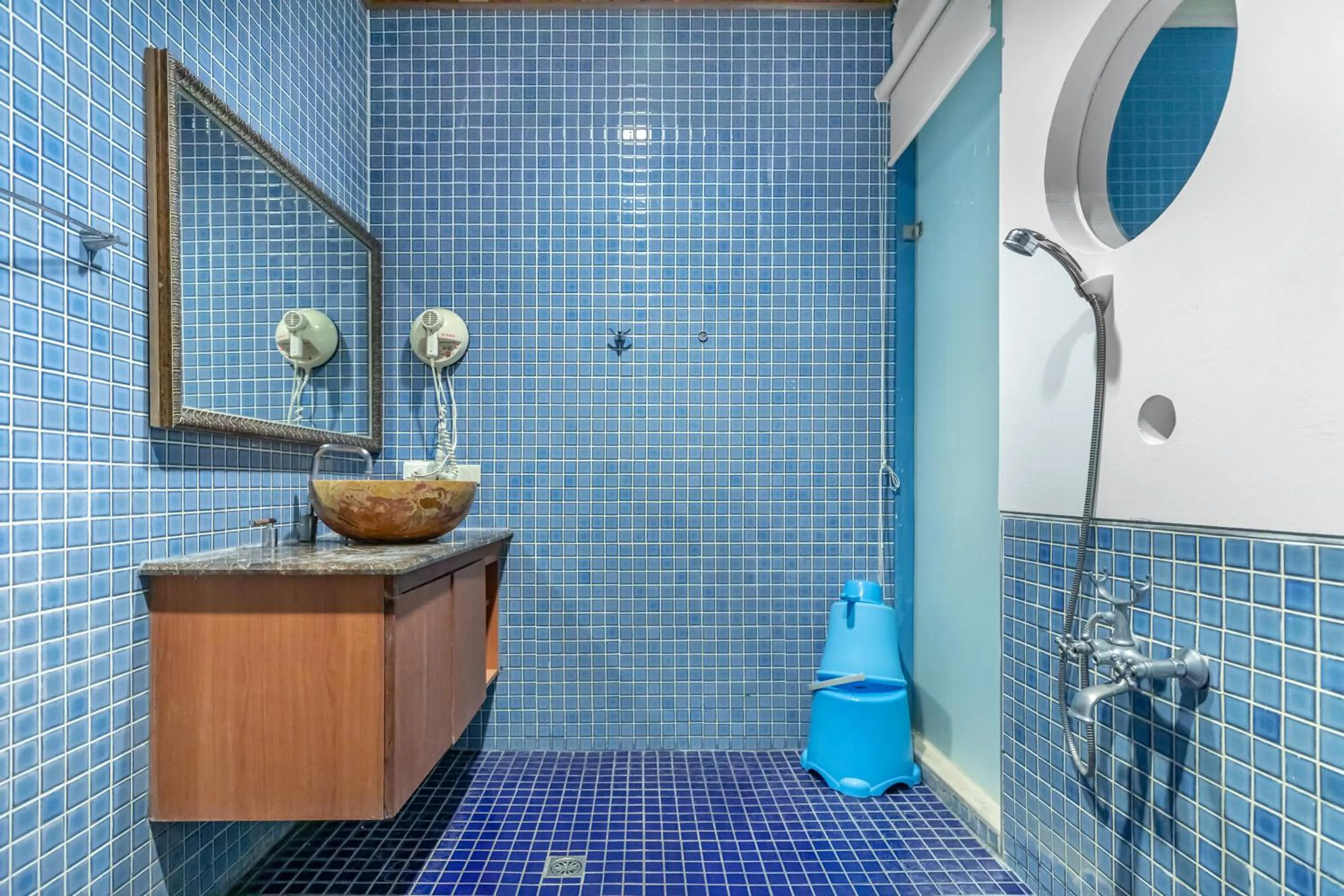 Bathroom in Golden Ocean Azure Hotel