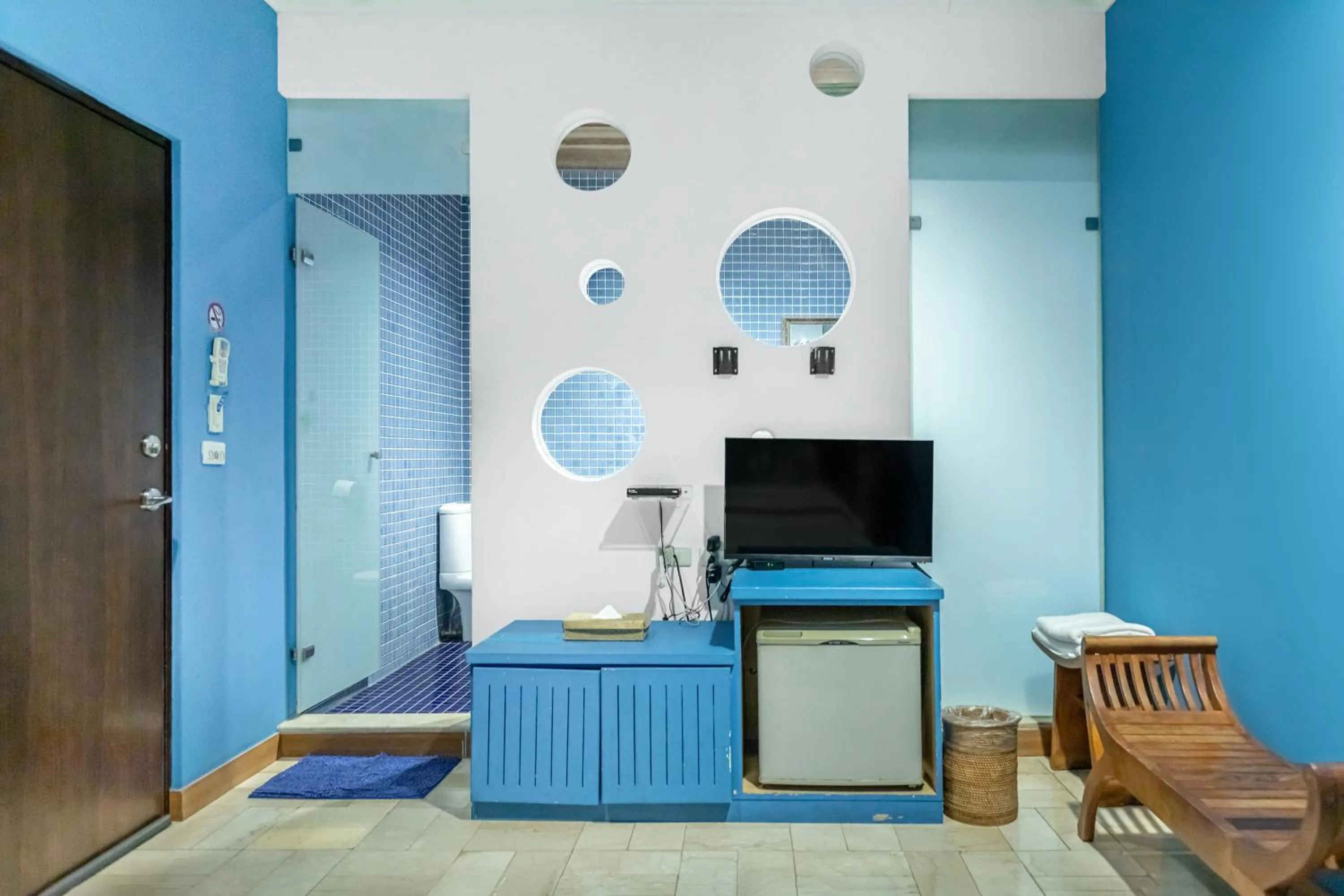 Photo of the whole room in Golden Ocean Azure Hotel