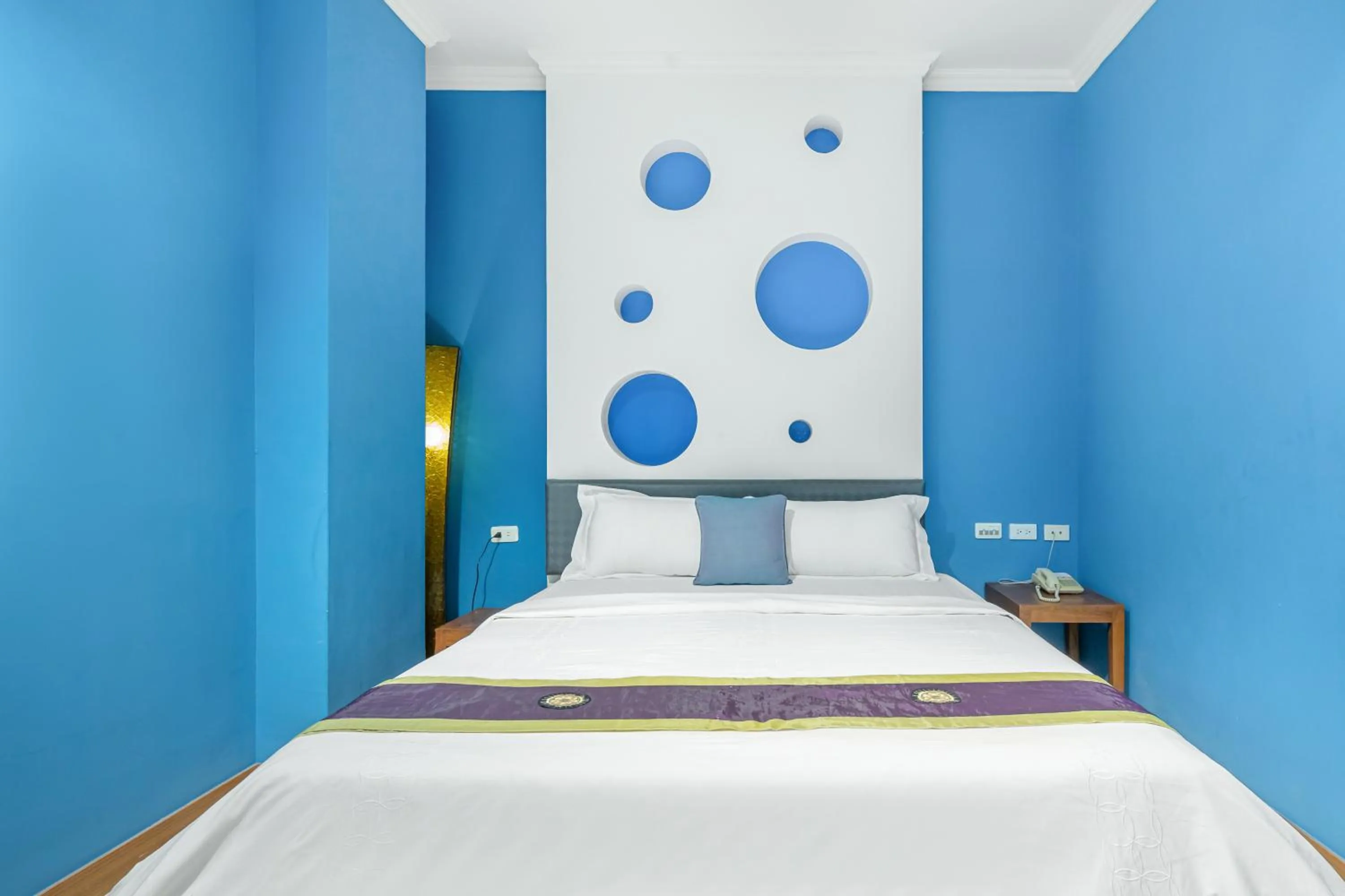 Photo of the whole room in Golden Ocean Azure Hotel