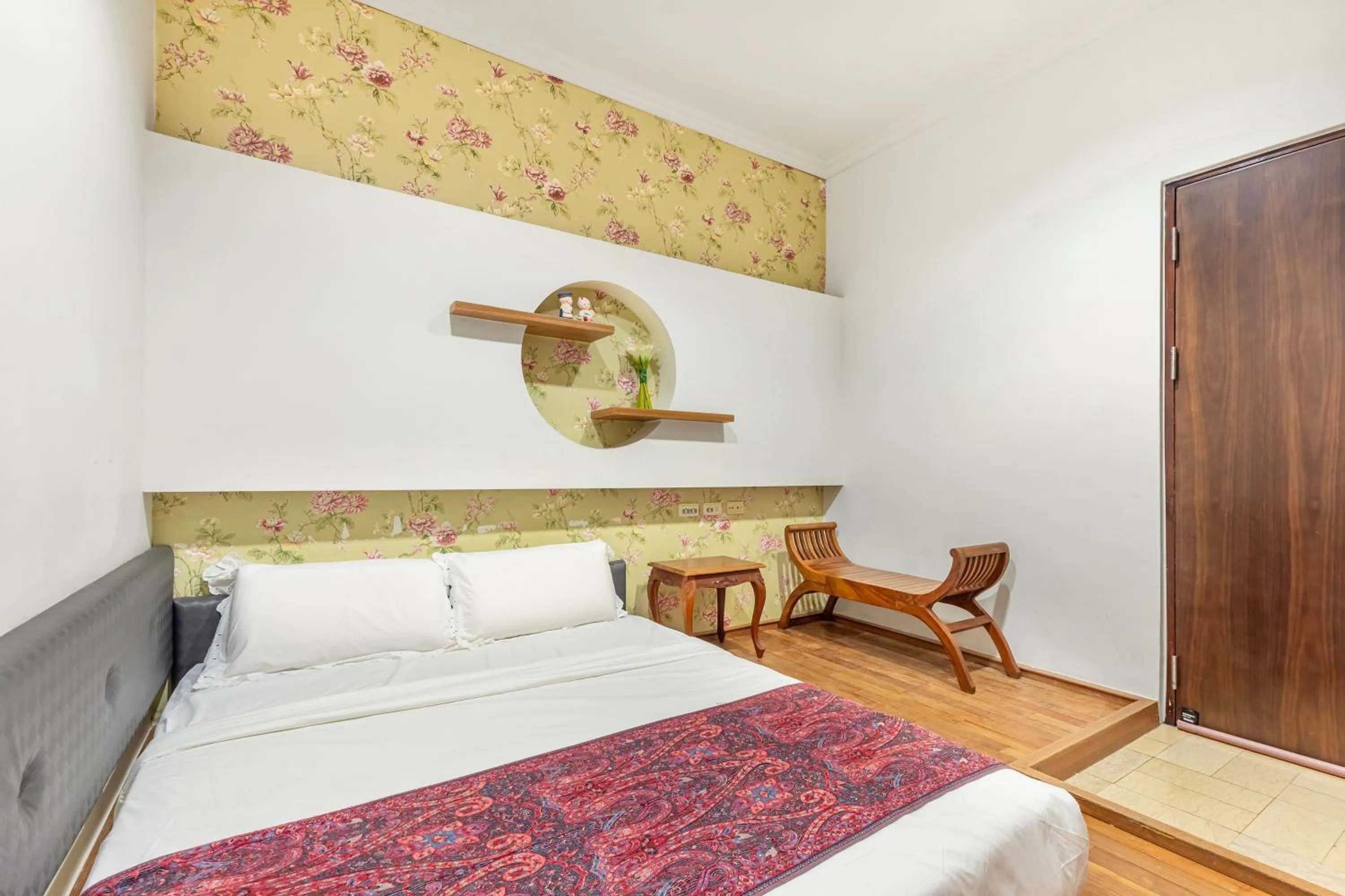 Photo of the whole room in Golden Ocean Azure Hotel