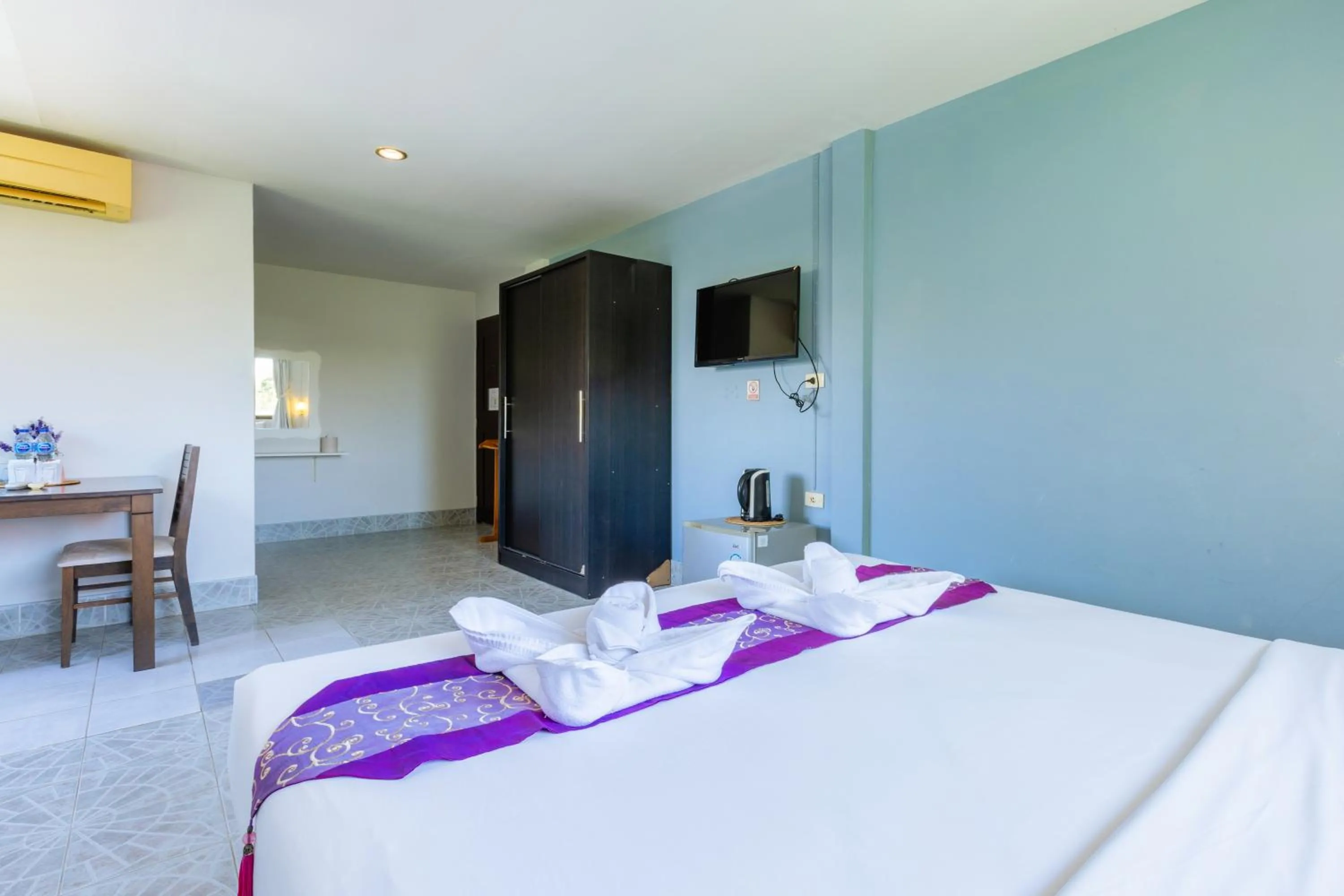 Bed in Hua Hin Star Hotel